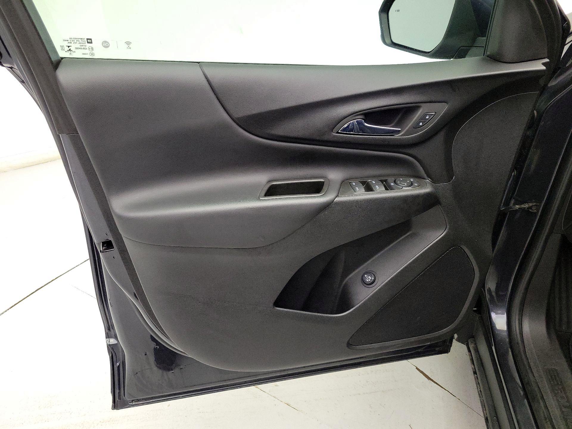 Thumbnail: 2022 Chevrolet Equinox - 12