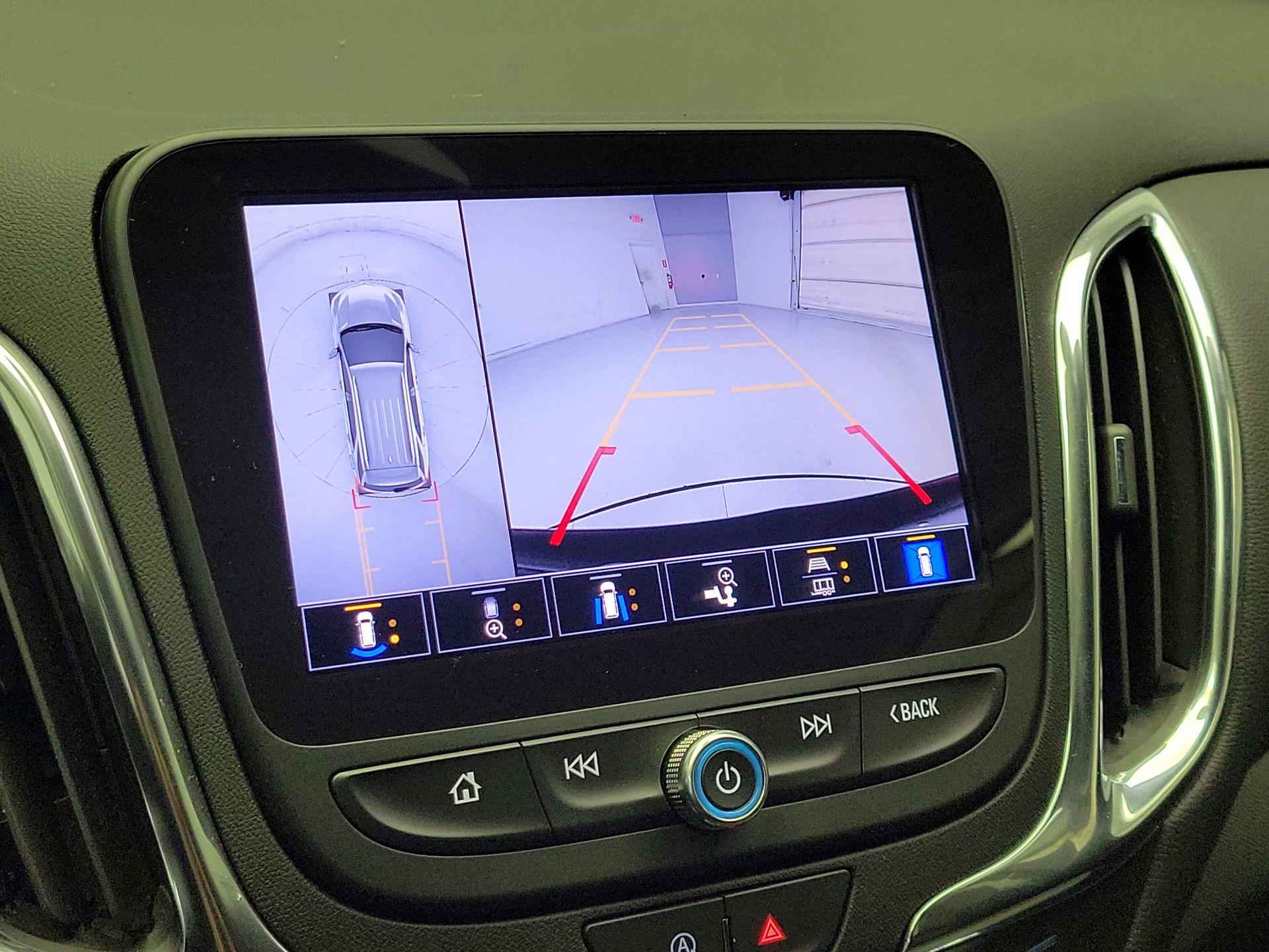 Thumbnail: 2022 Chevrolet Equinox - 14