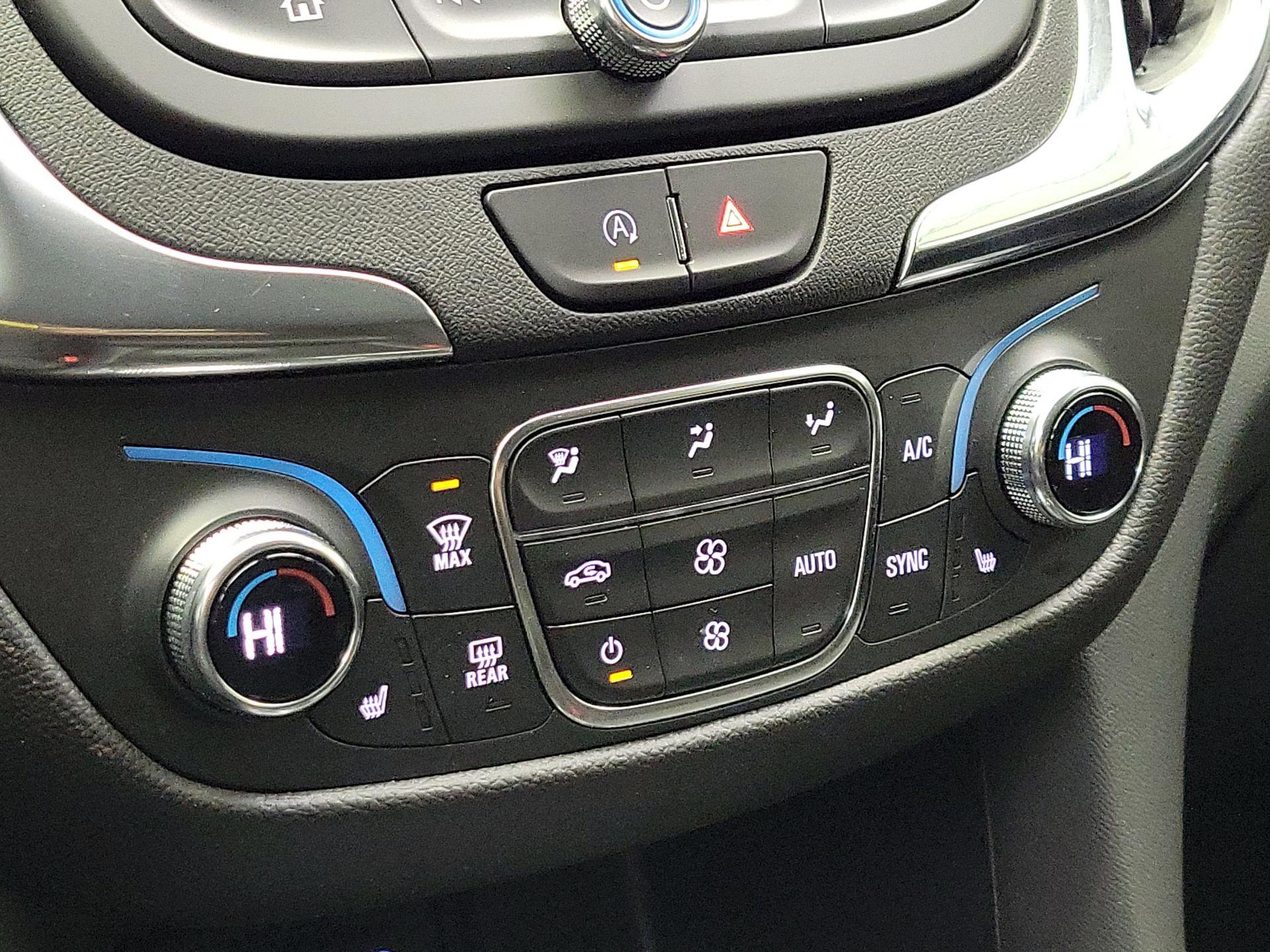 Thumbnail: 2022 Chevrolet Equinox - 16