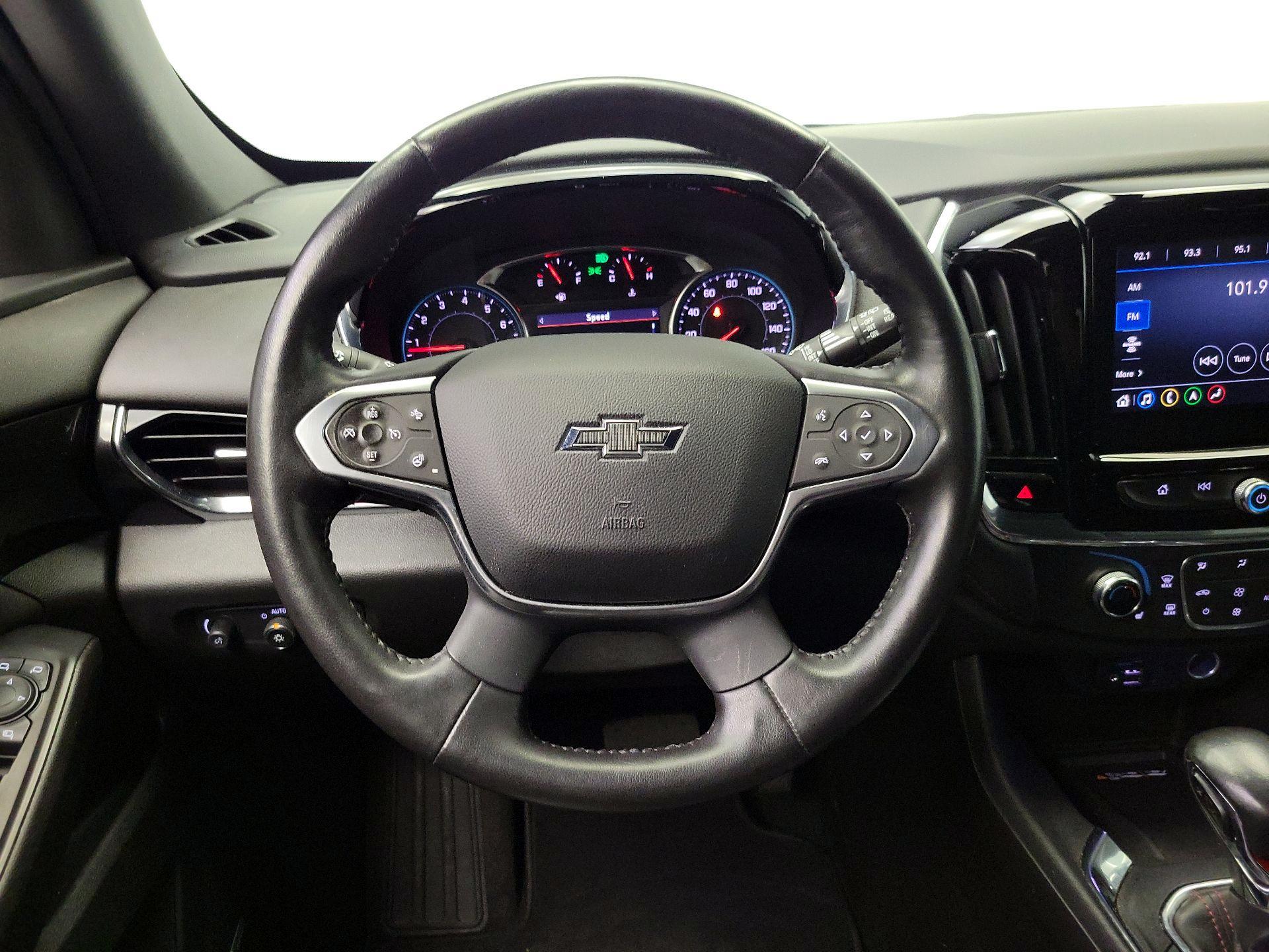 Thumbnail: 2022 Chevrolet Traverse - 10