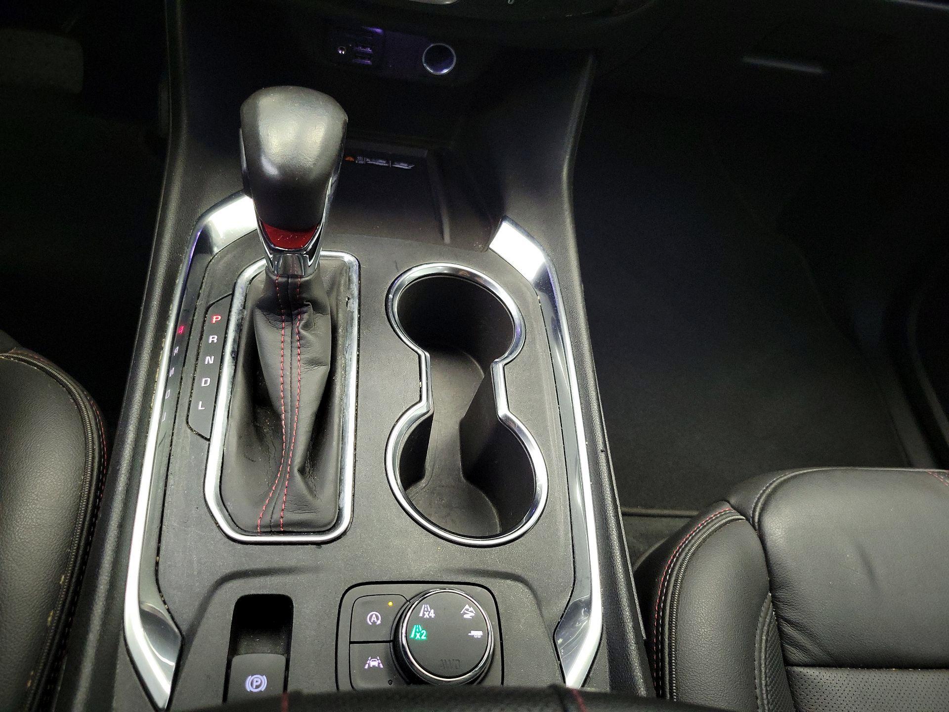 Thumbnail: 2022 Chevrolet Traverse - 18