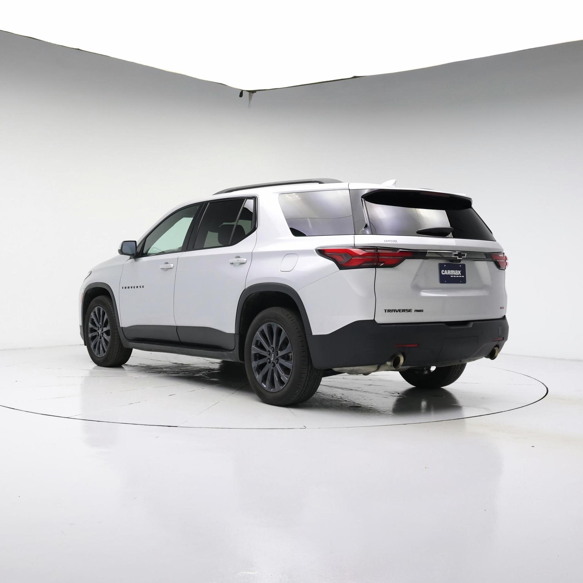 Thumbnail: 2022 Chevrolet Traverse - 2