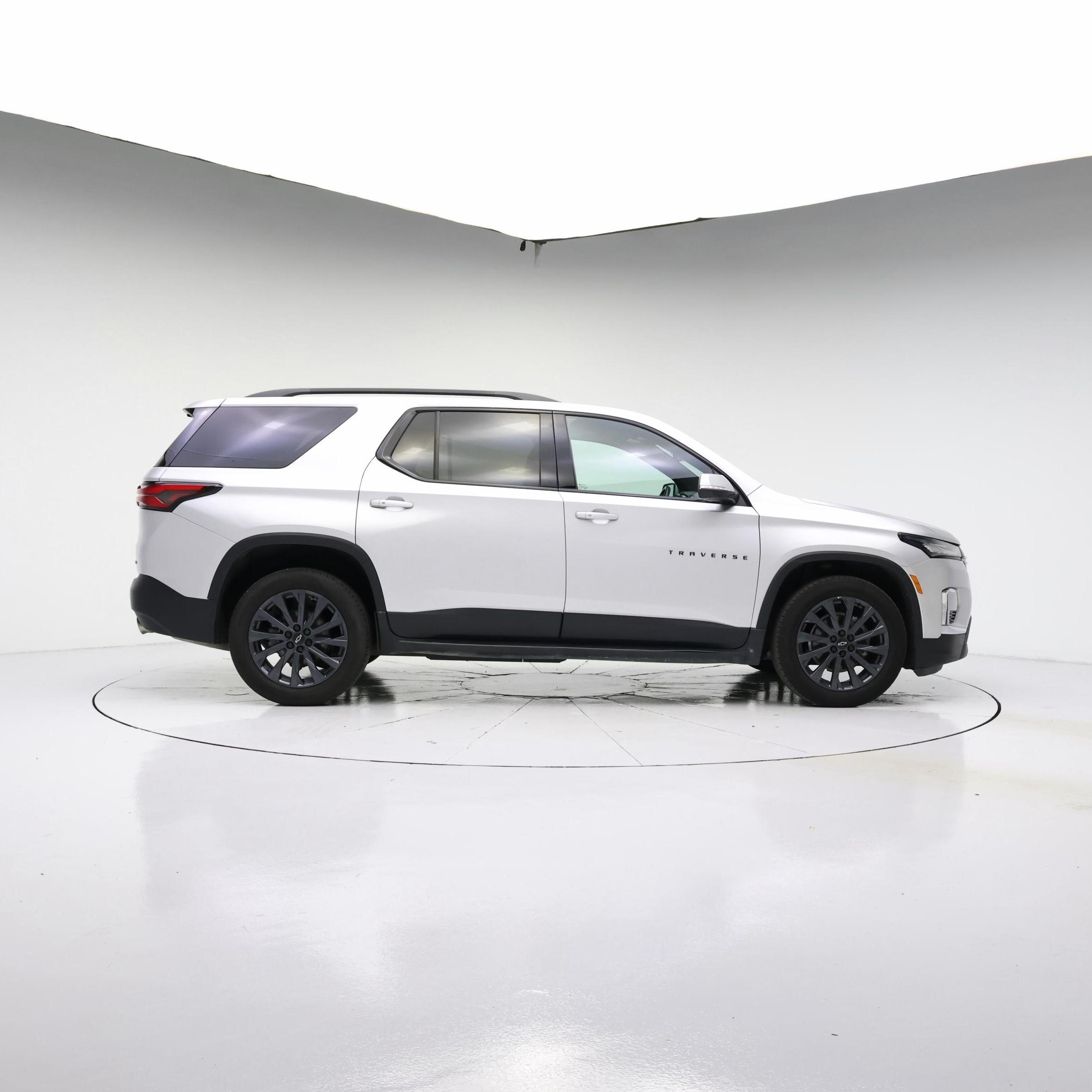 Thumbnail: 2022 Chevrolet Traverse - 7