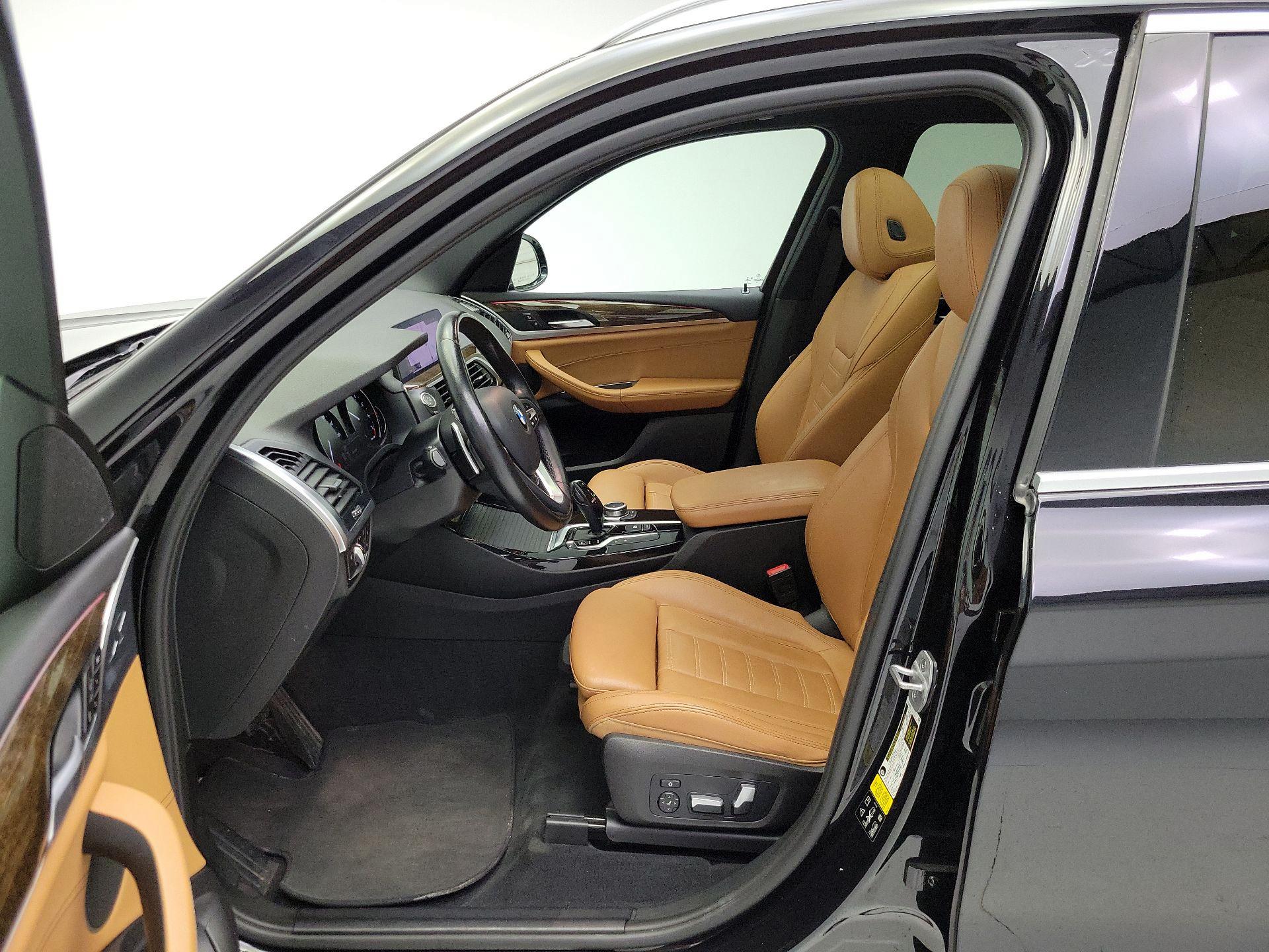 Thumbnail: 2021 BMW X3 - 11