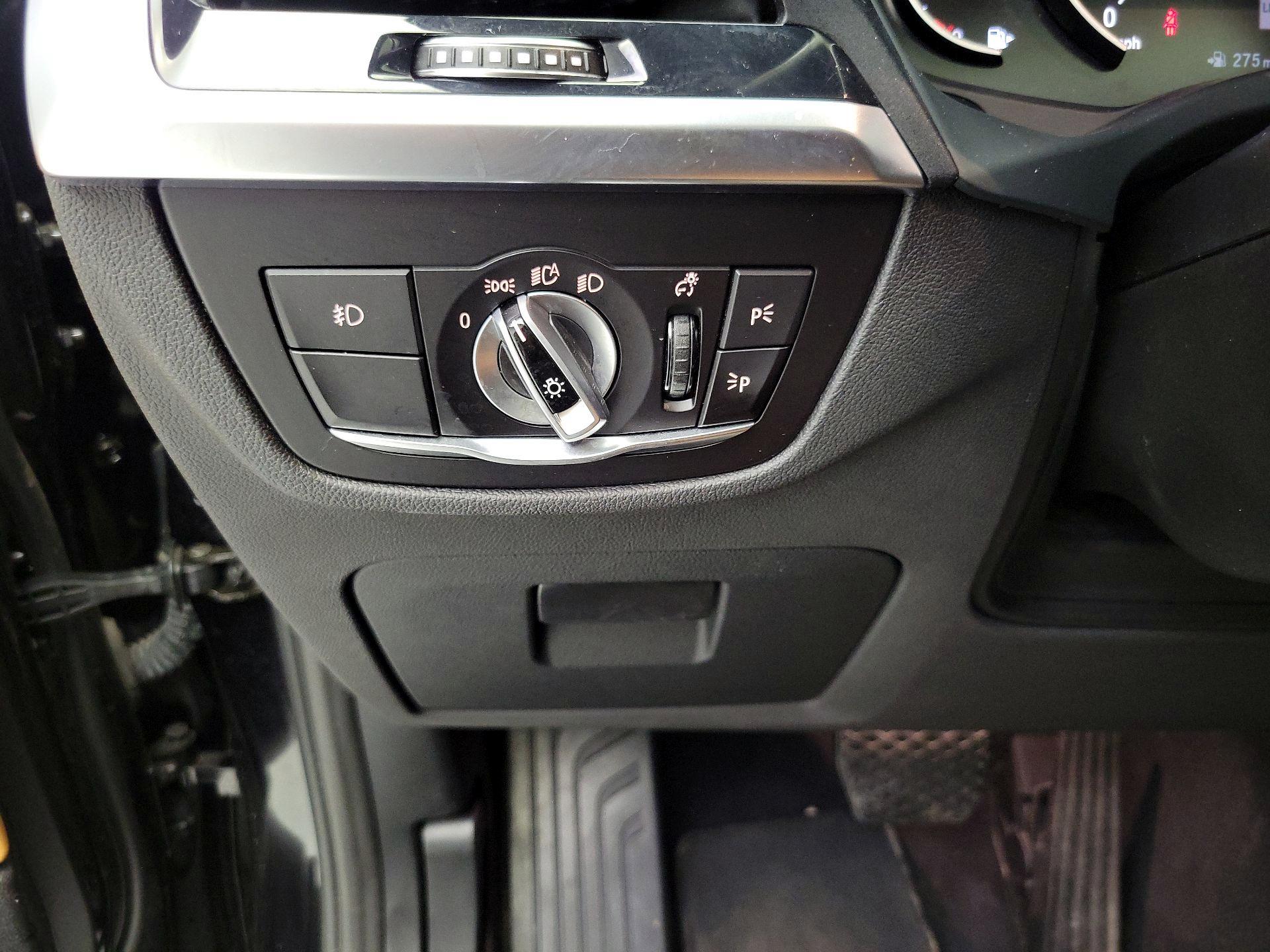 Thumbnail: 2021 BMW X3 - 13