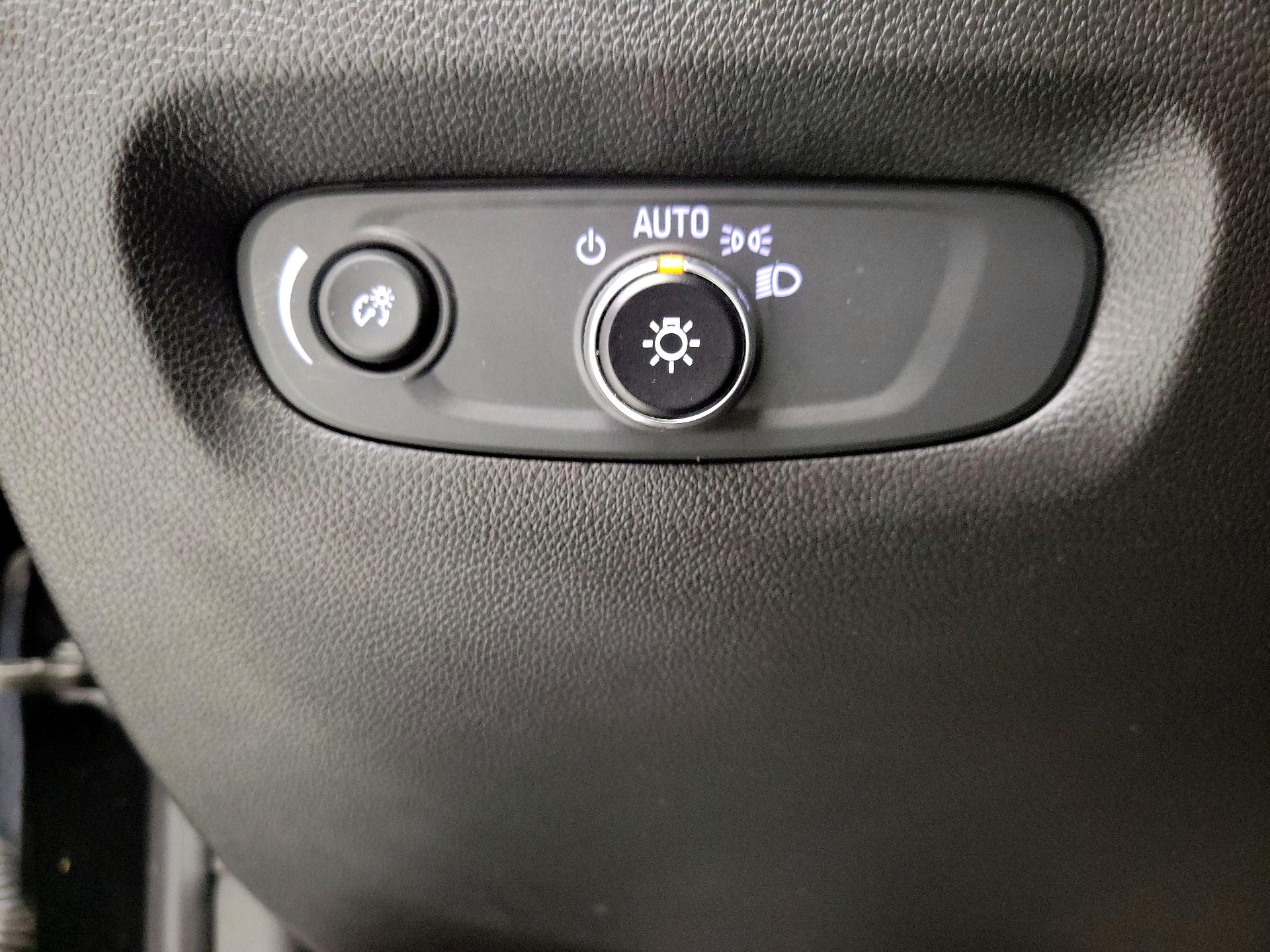 Thumbnail: 2023 Chevrolet Traverse - 13