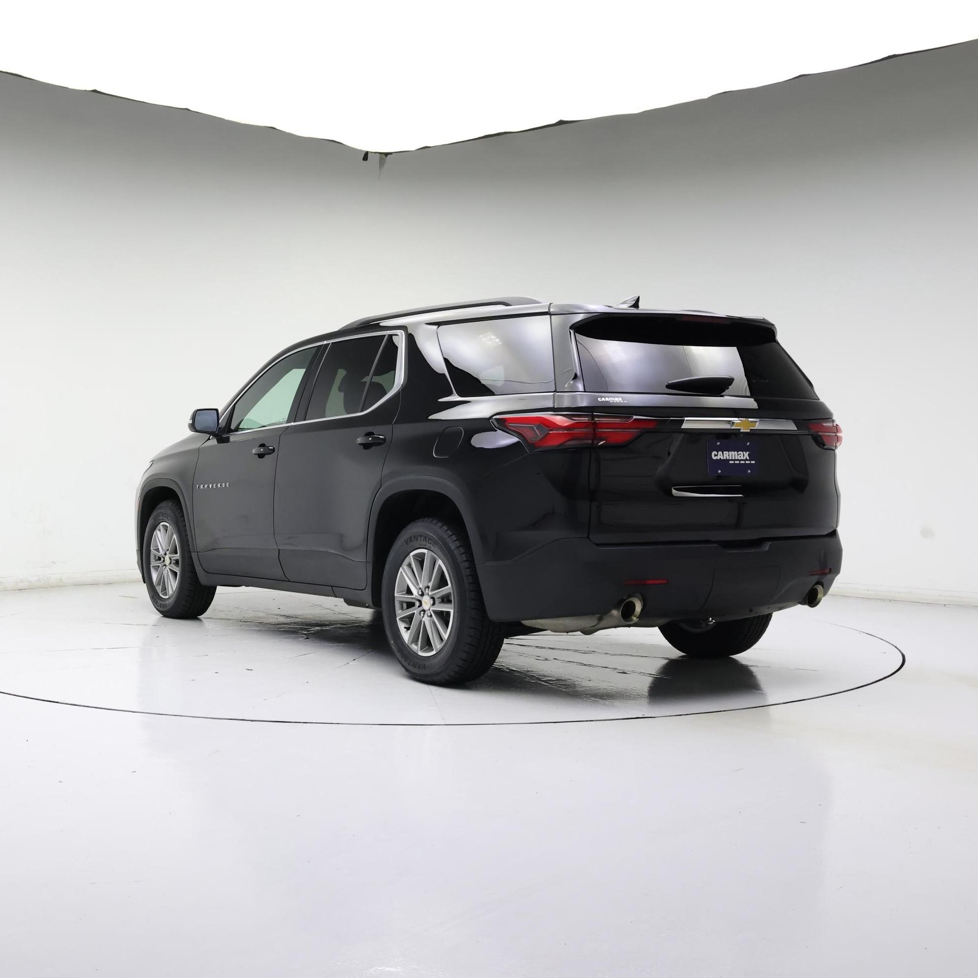 Thumbnail: 2023 Chevrolet Traverse - 2