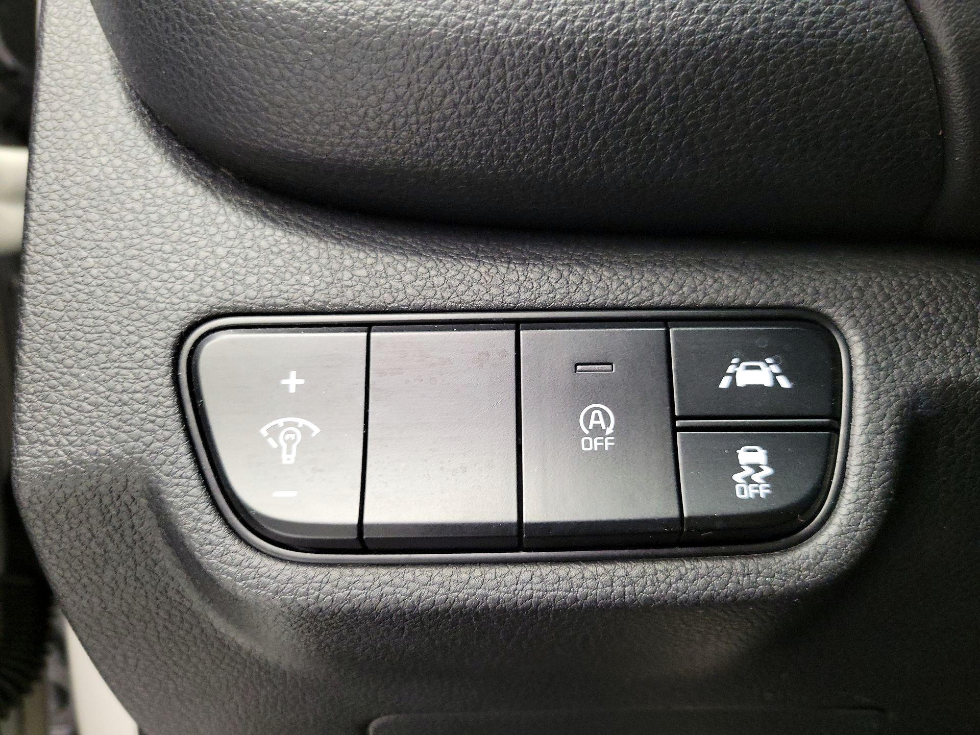 Thumbnail: 2022 Kia Seltos - 13