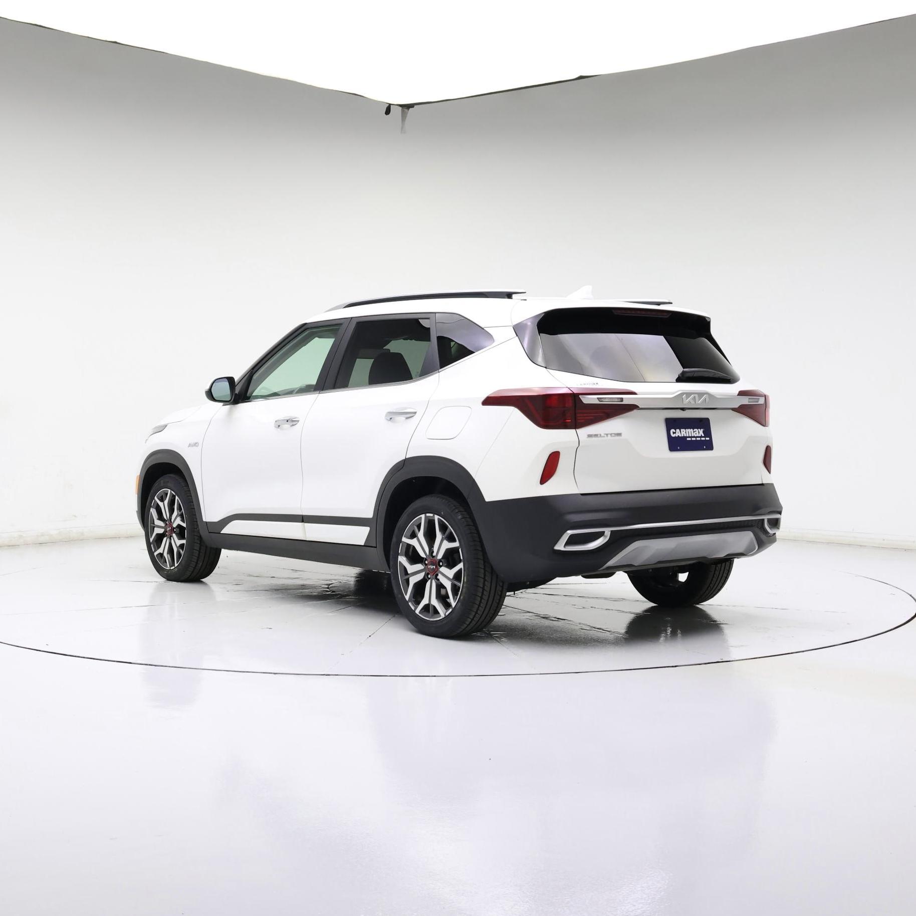 Thumbnail: 2022 Kia Seltos - 2