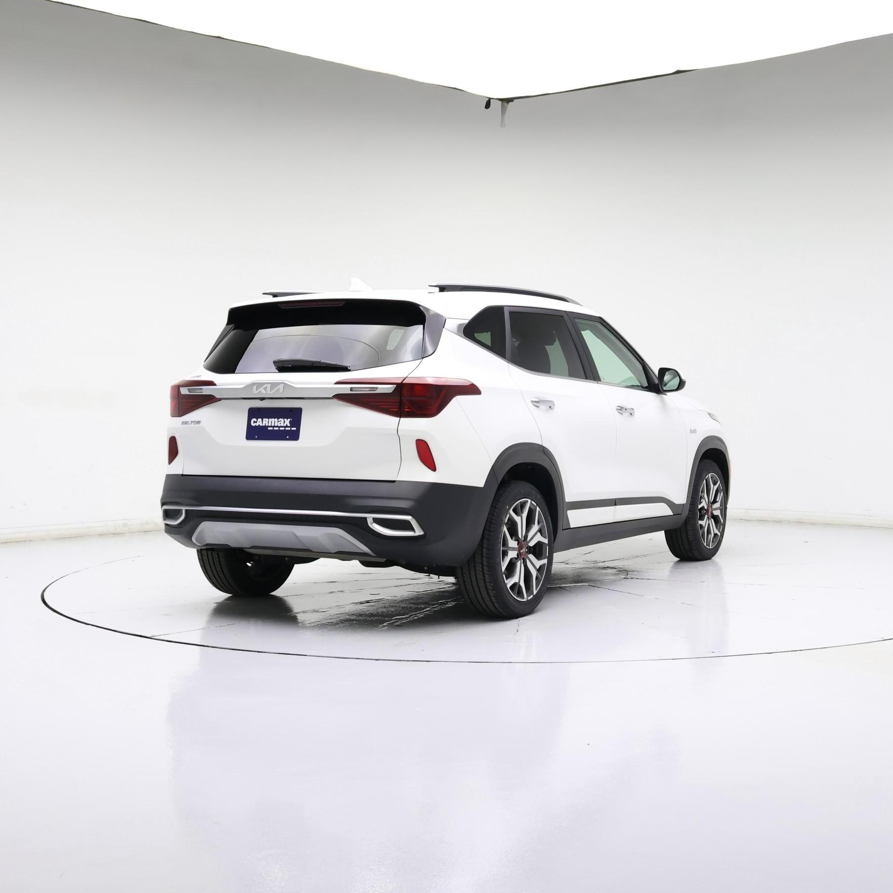 Thumbnail: 2022 Kia Seltos - 8