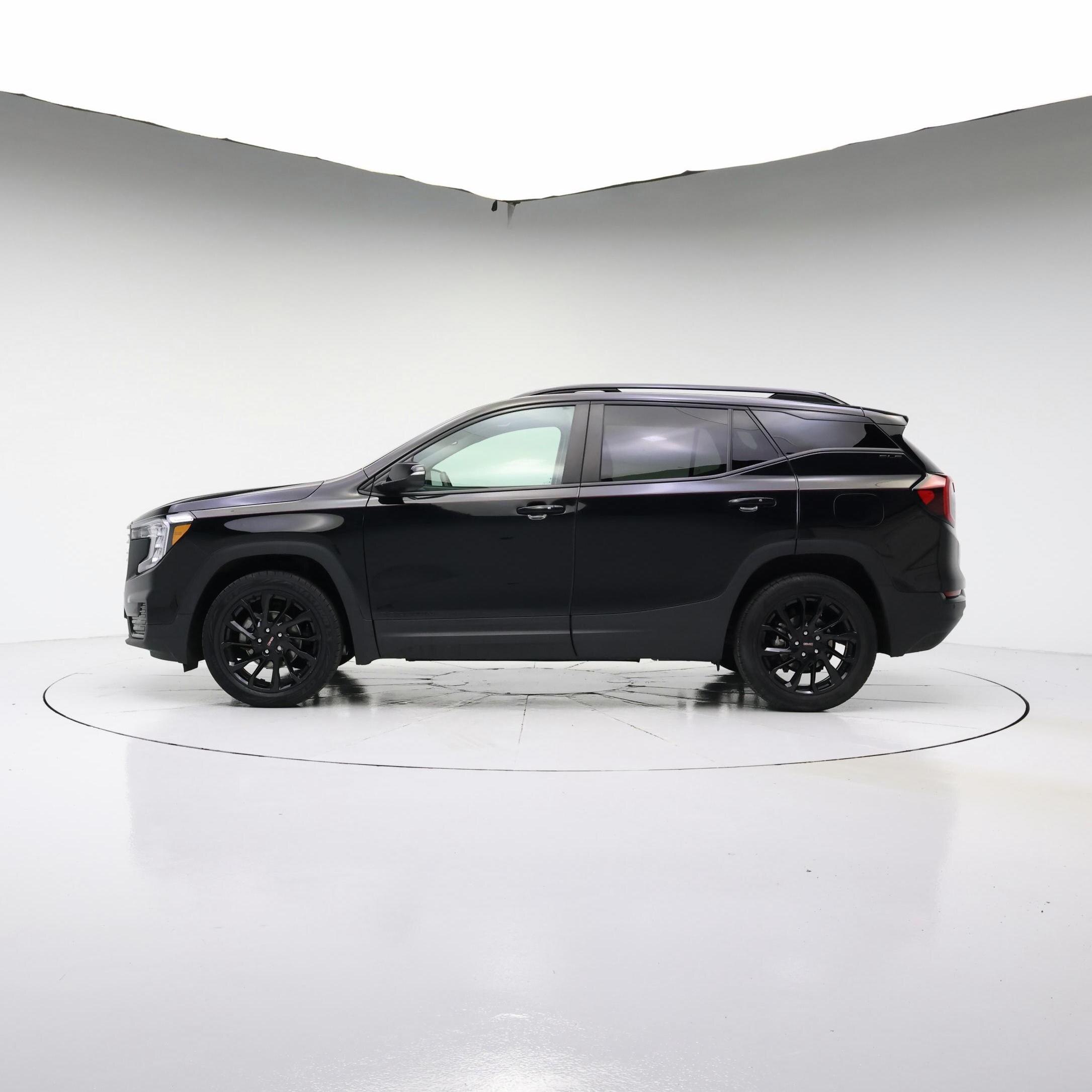 Thumbnail: 2023 GMC Terrain - 3