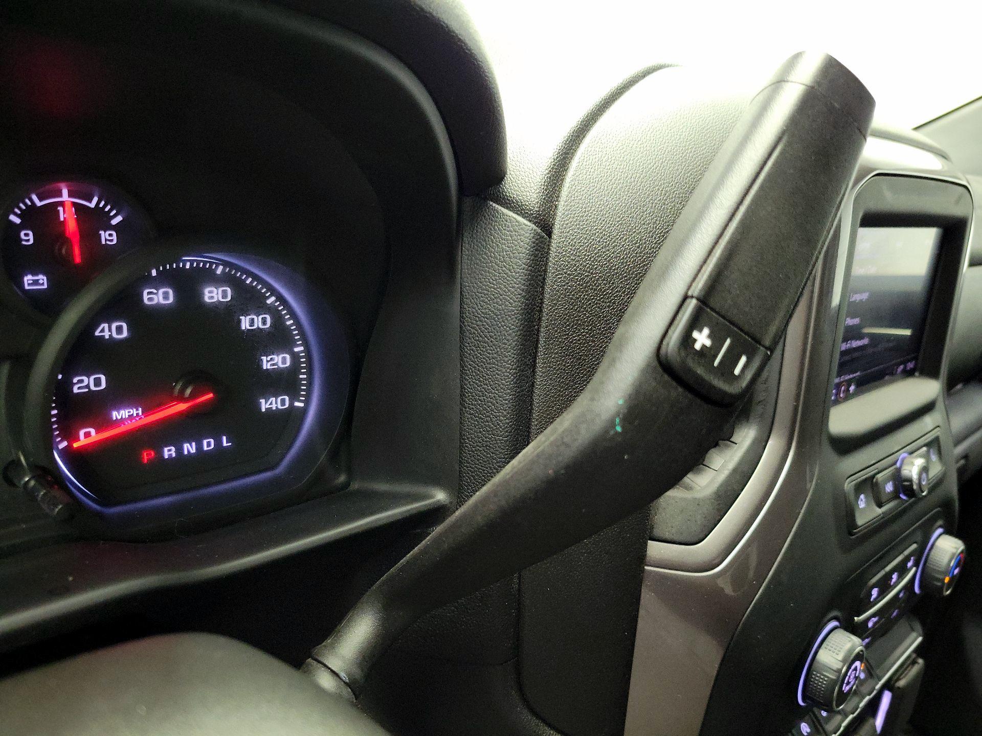 Thumbnail: 2022 Chevrolet Silverado 1500 - 17