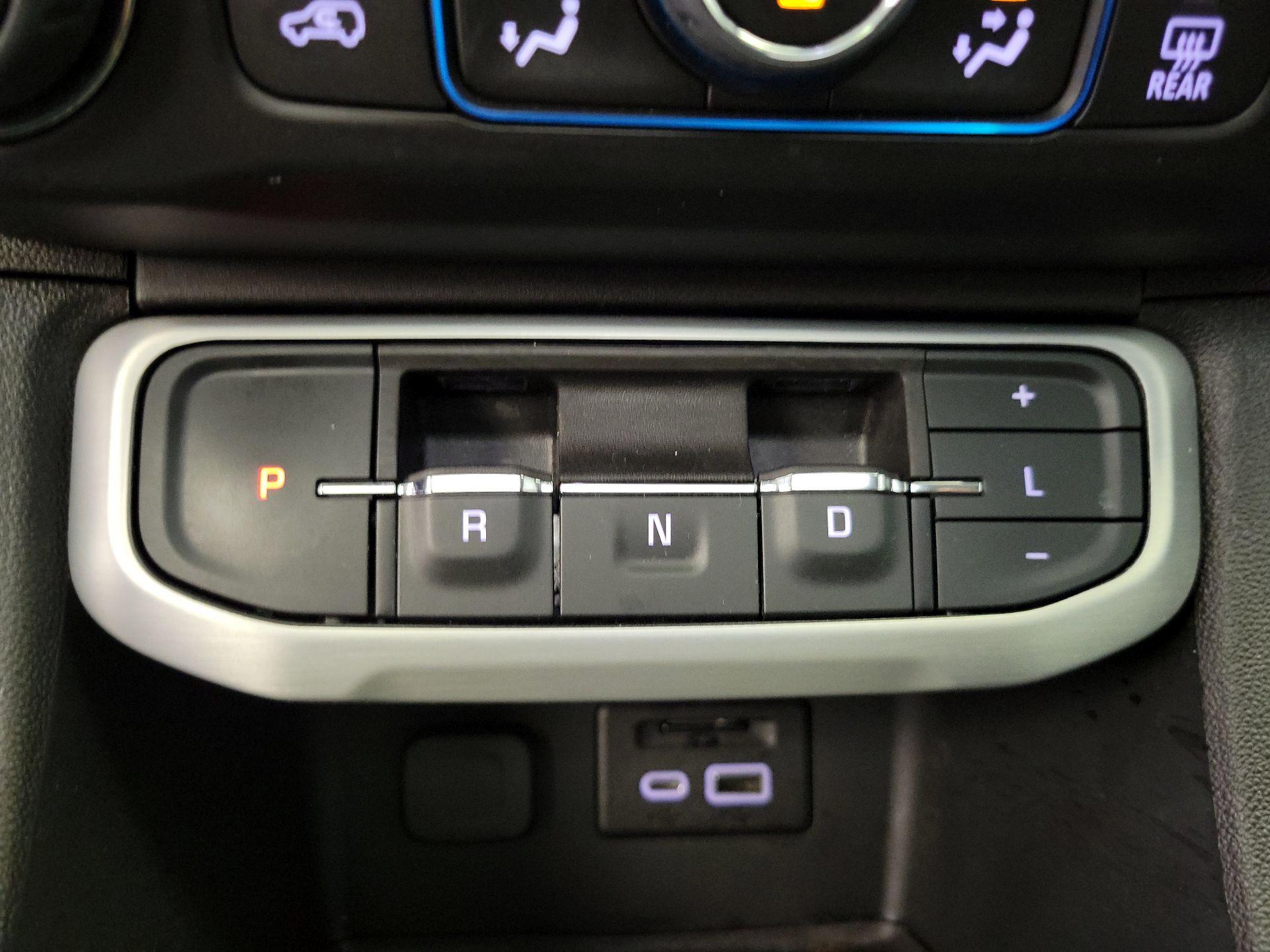 Thumbnail: 2023 GMC Acadia - 16