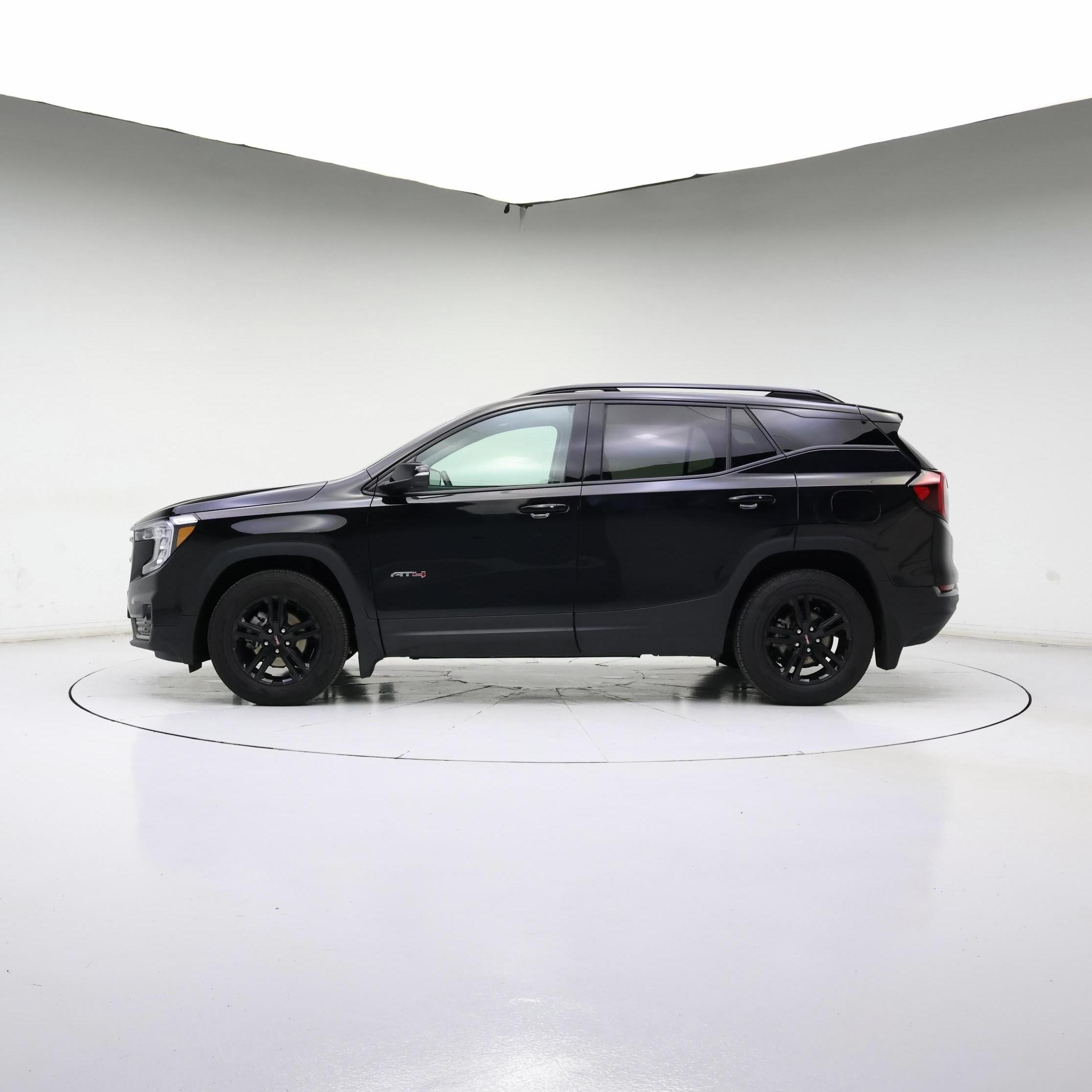 Thumbnail: 2023 GMC Terrain - 3