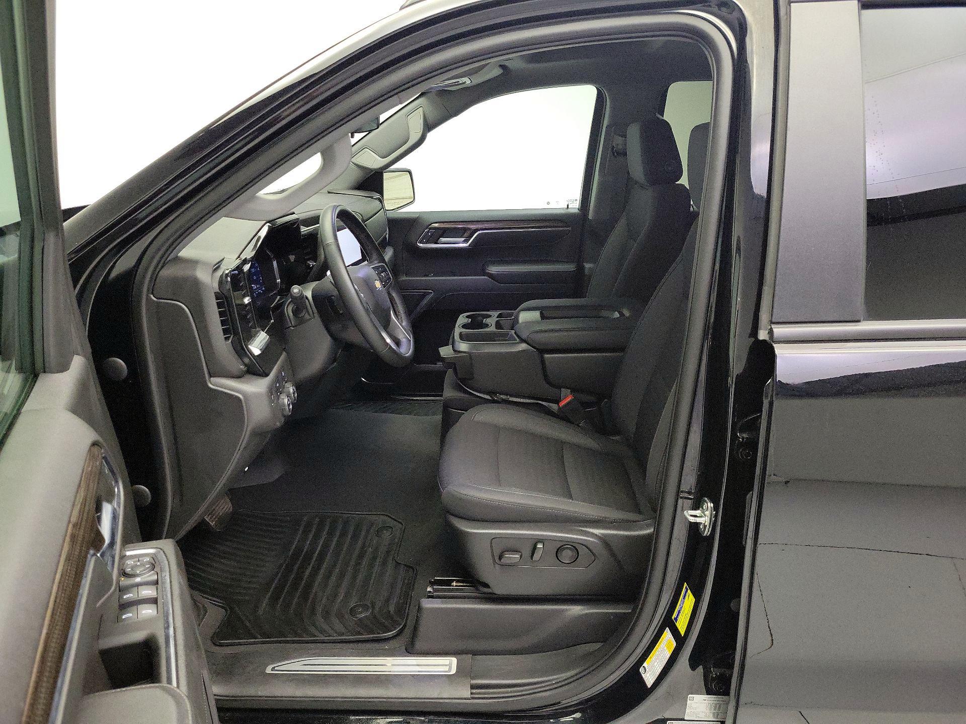 Thumbnail: 2023 Chevrolet Silverado 1500 - 11