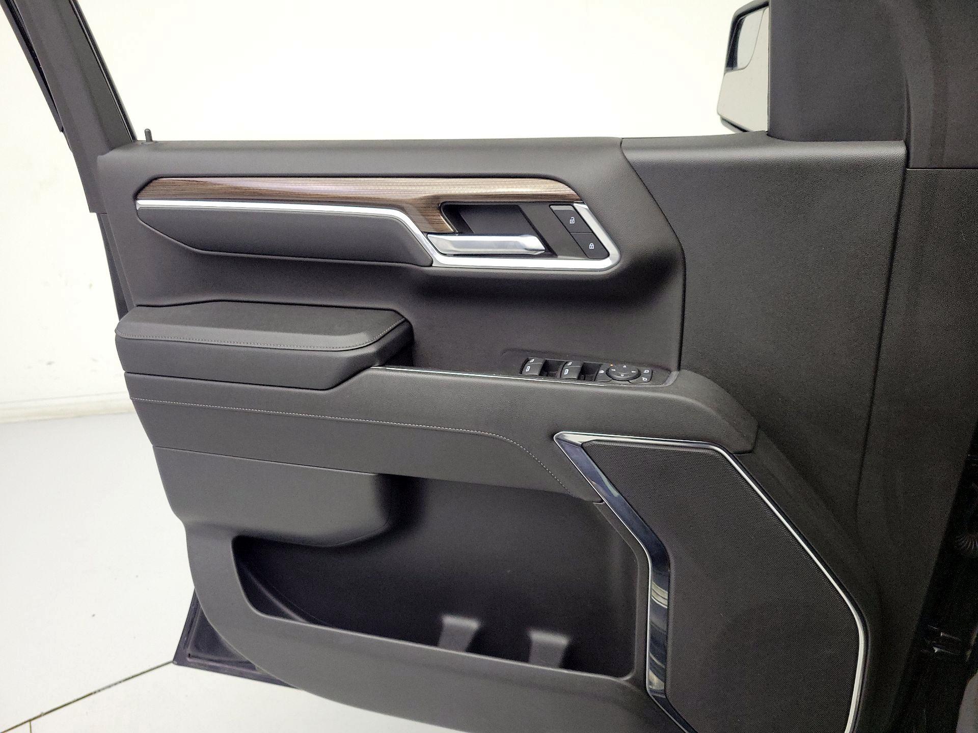 Thumbnail: 2023 Chevrolet Silverado 1500 - 12