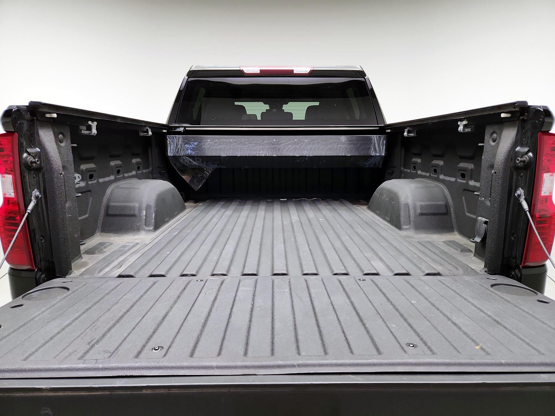 Thumbnail: 2023 Chevrolet Silverado 1500 - 20