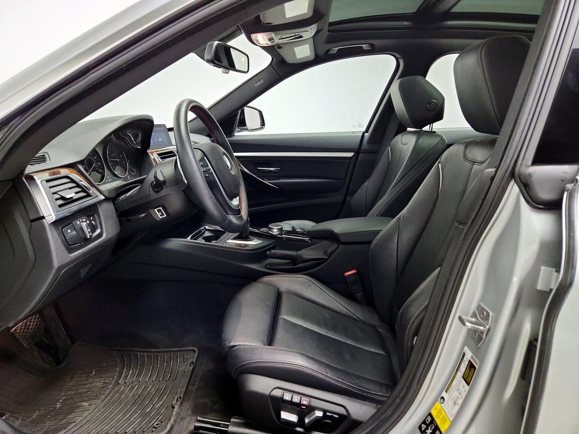 Thumbnail: 2017 BMW 3 Series - 11