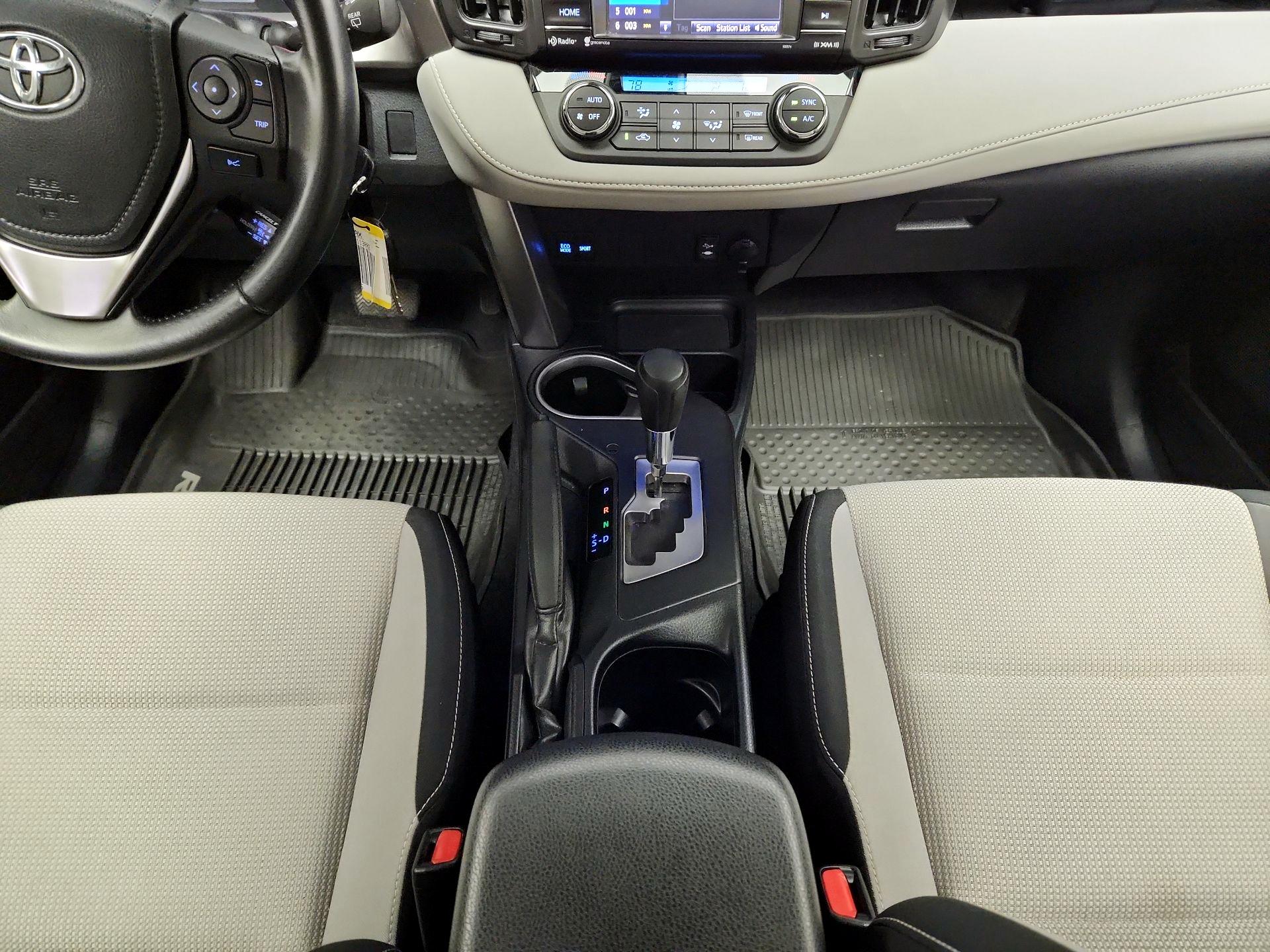 Thumbnail: 2017 Toyota RAV4 - 17