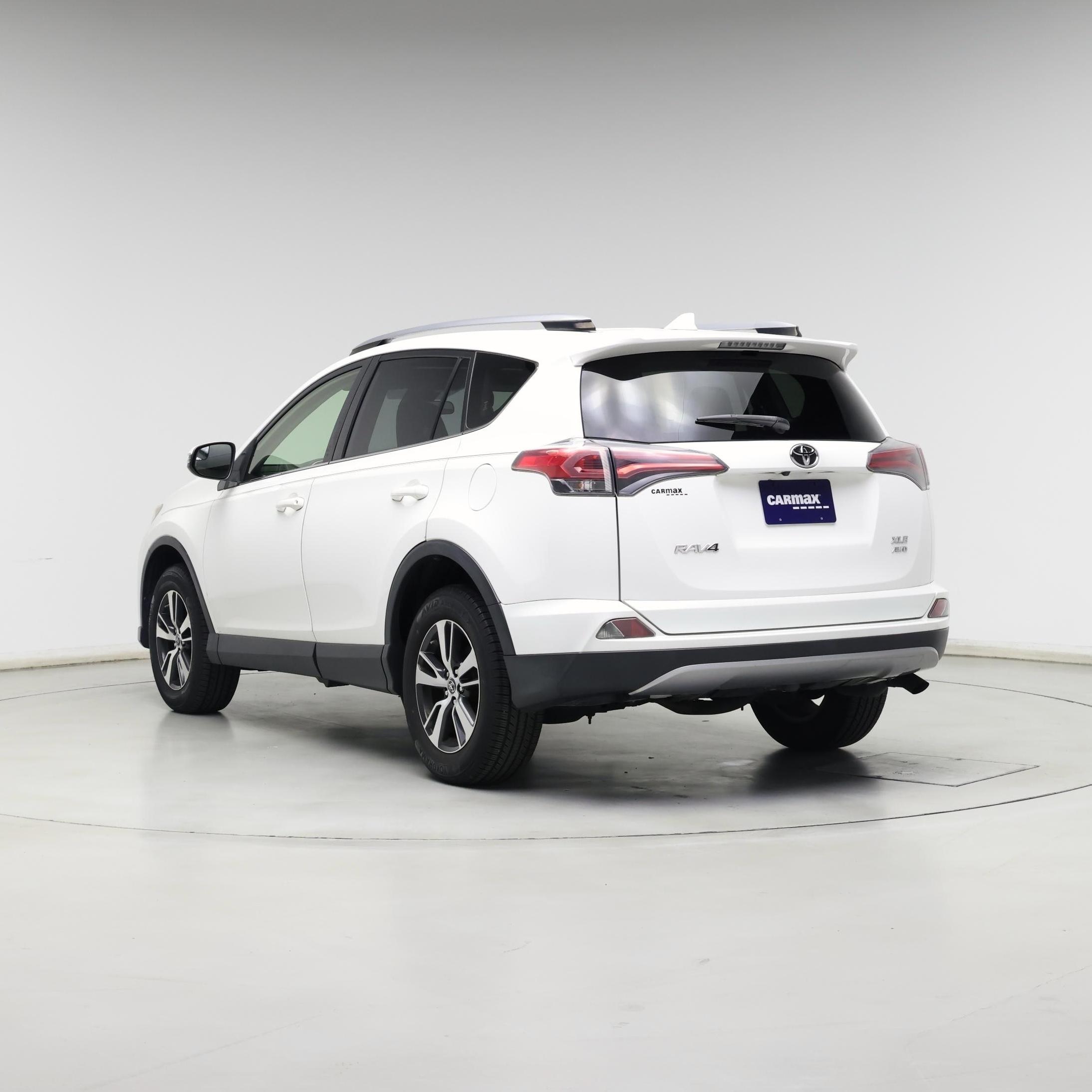 Thumbnail: 2017 Toyota RAV4 - 2