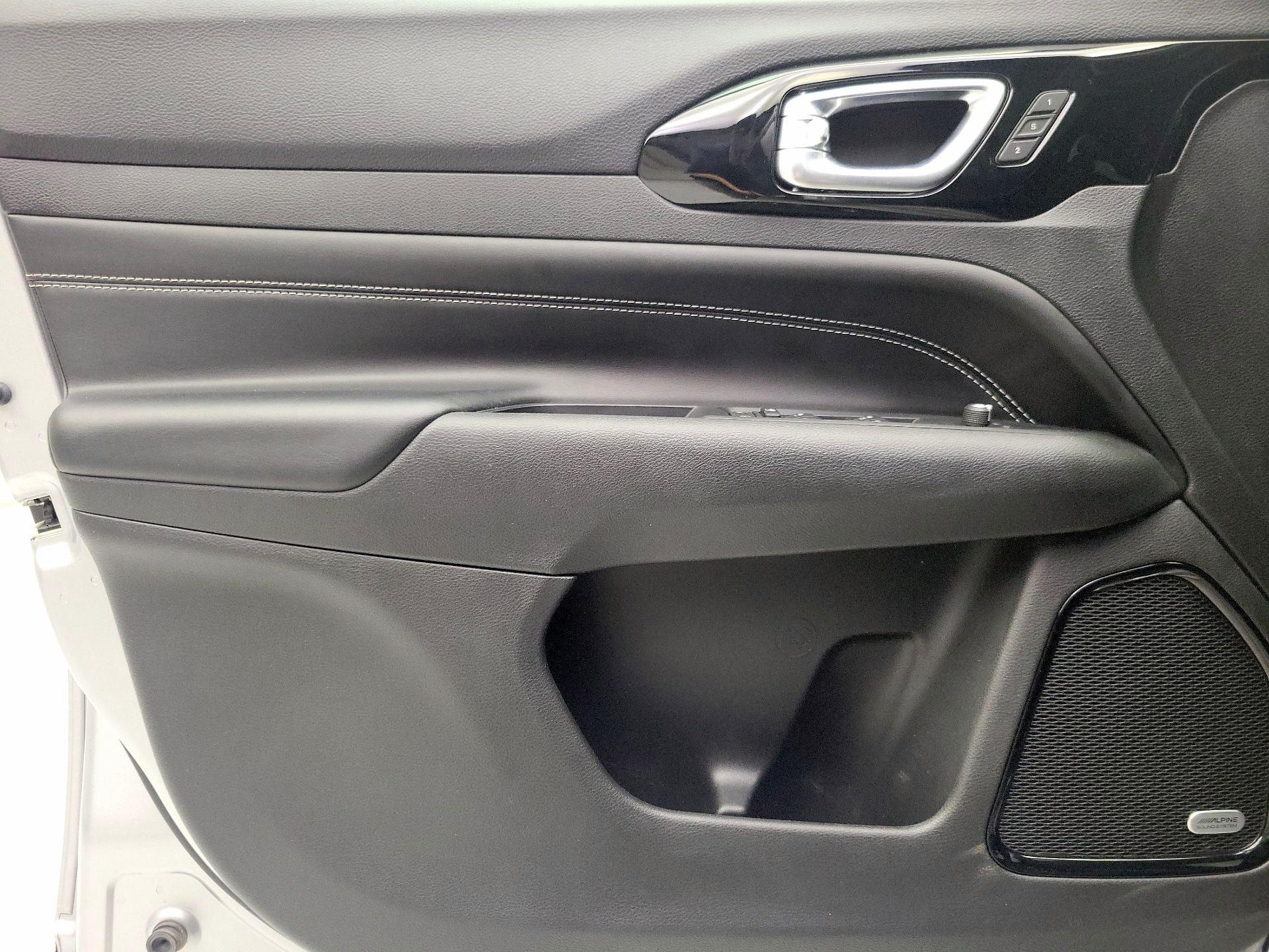 Thumbnail: 2022 Jeep Compass - 12