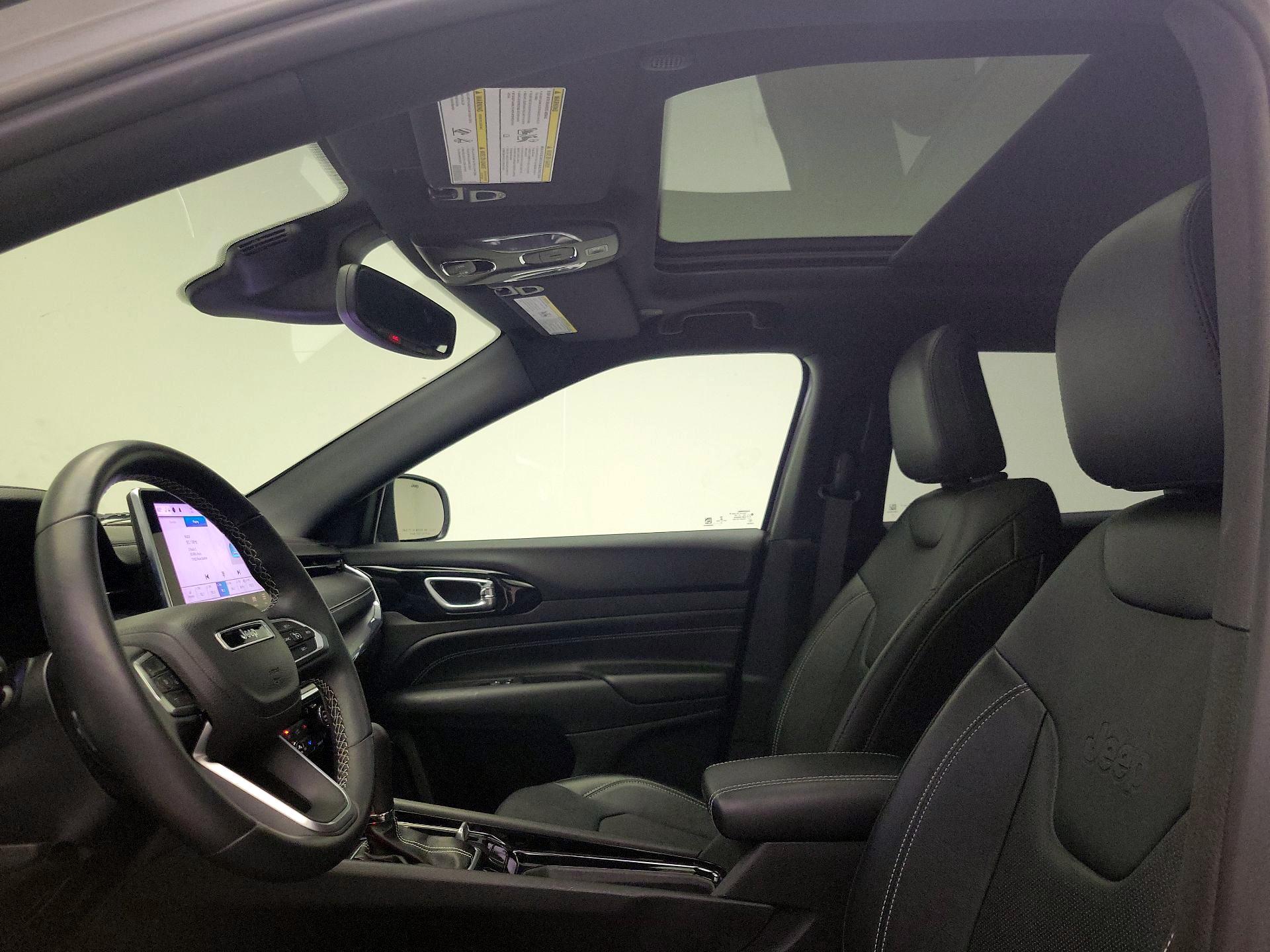 Thumbnail: 2022 Jeep Compass - 20