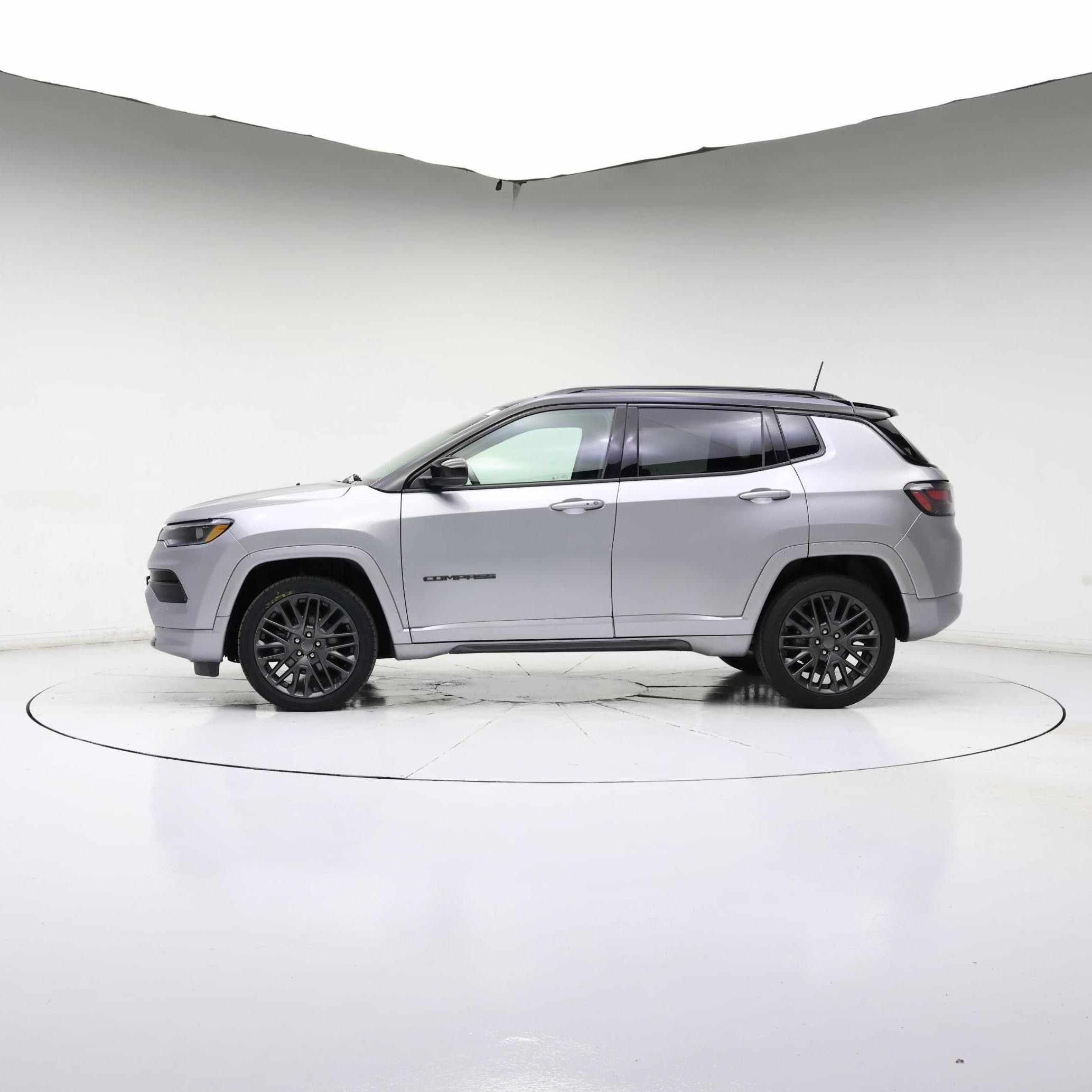 Thumbnail: 2022 Jeep Compass - 3