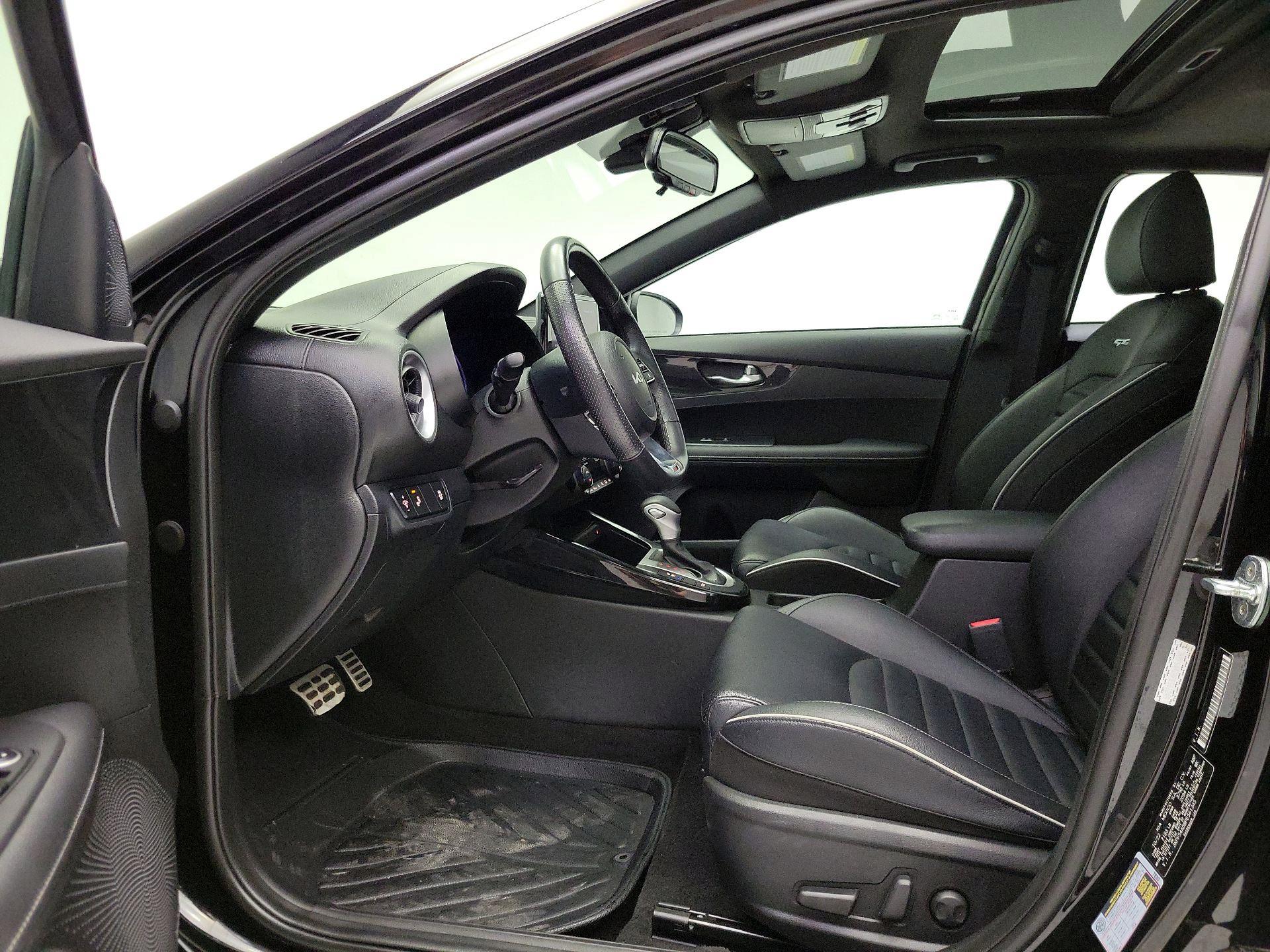 Thumbnail: 2023 Kia Forte - 11