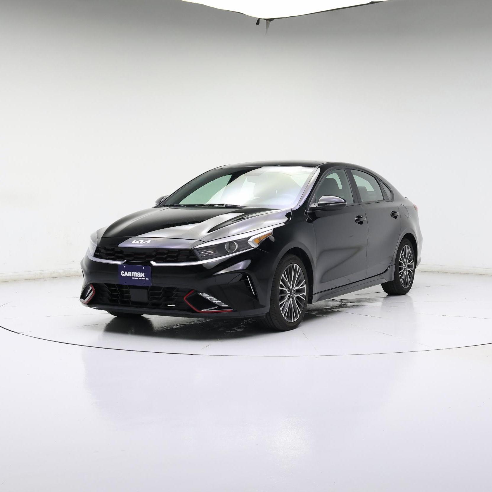 Thumbnail: 2023 Kia Forte - 4