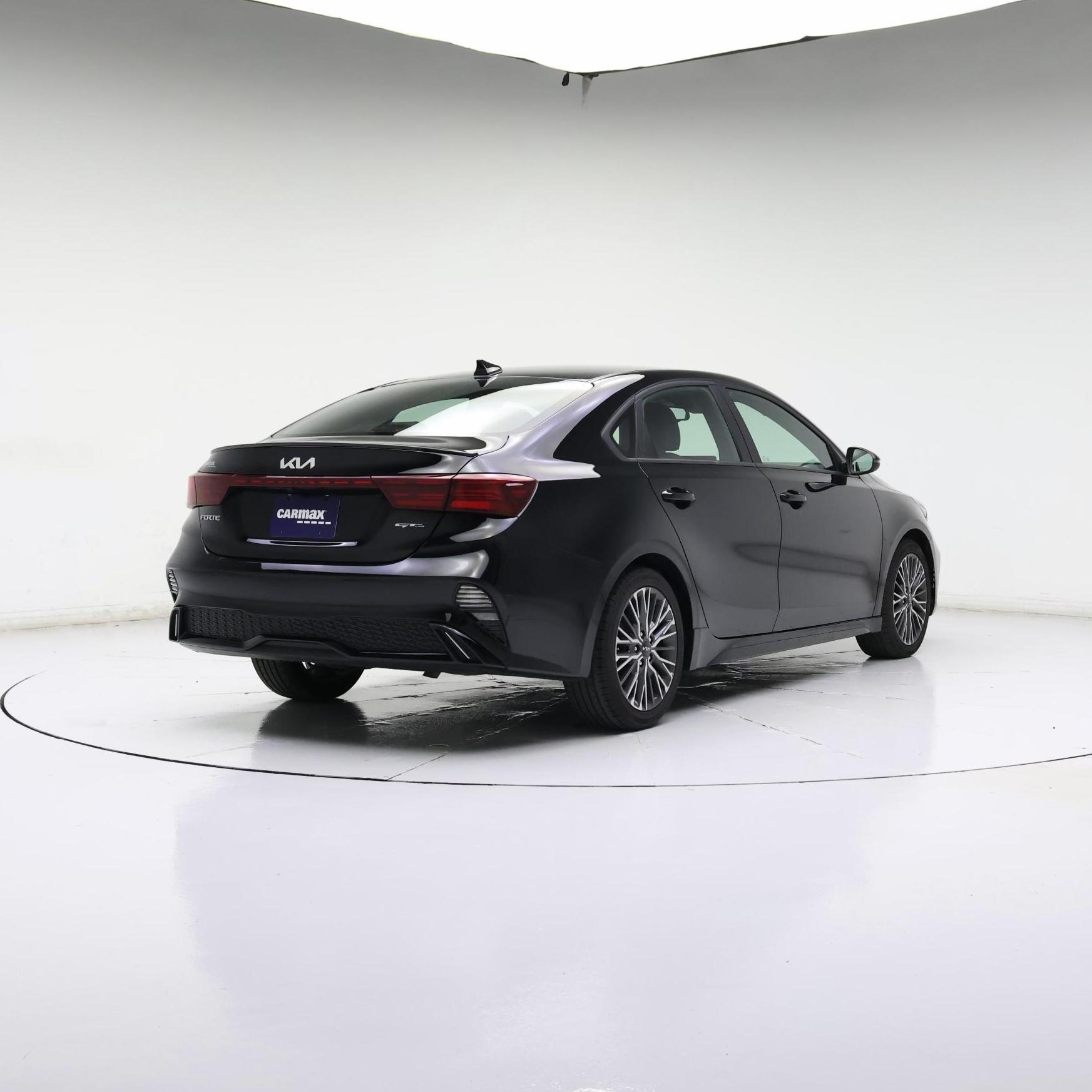 Thumbnail: 2023 Kia Forte - 8