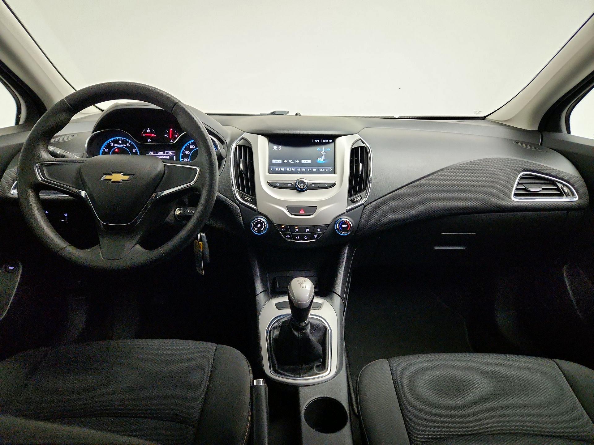 Thumbnail: 2016 Chevrolet Cruze - 9