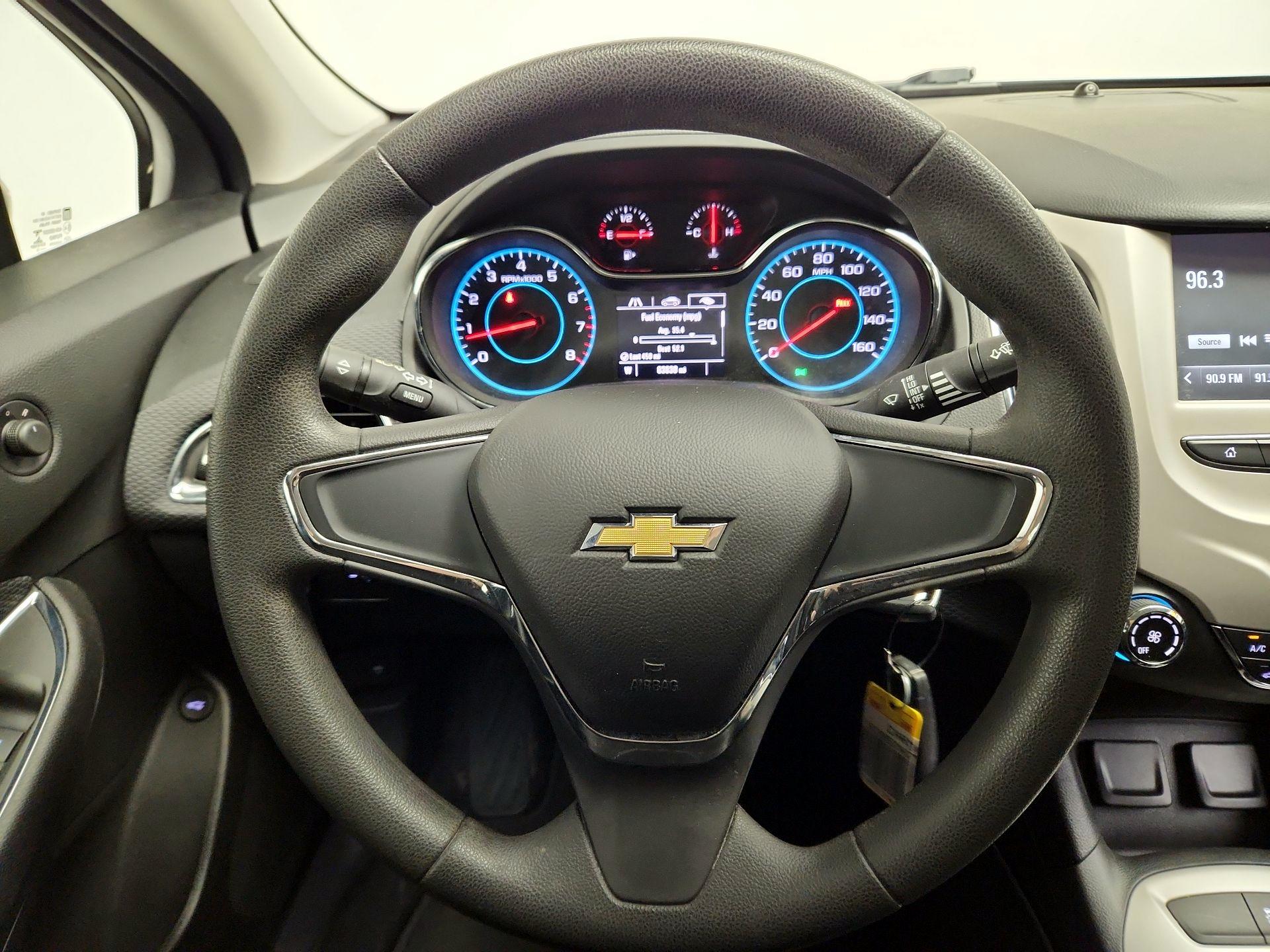 Thumbnail: 2016 Chevrolet Cruze - 10