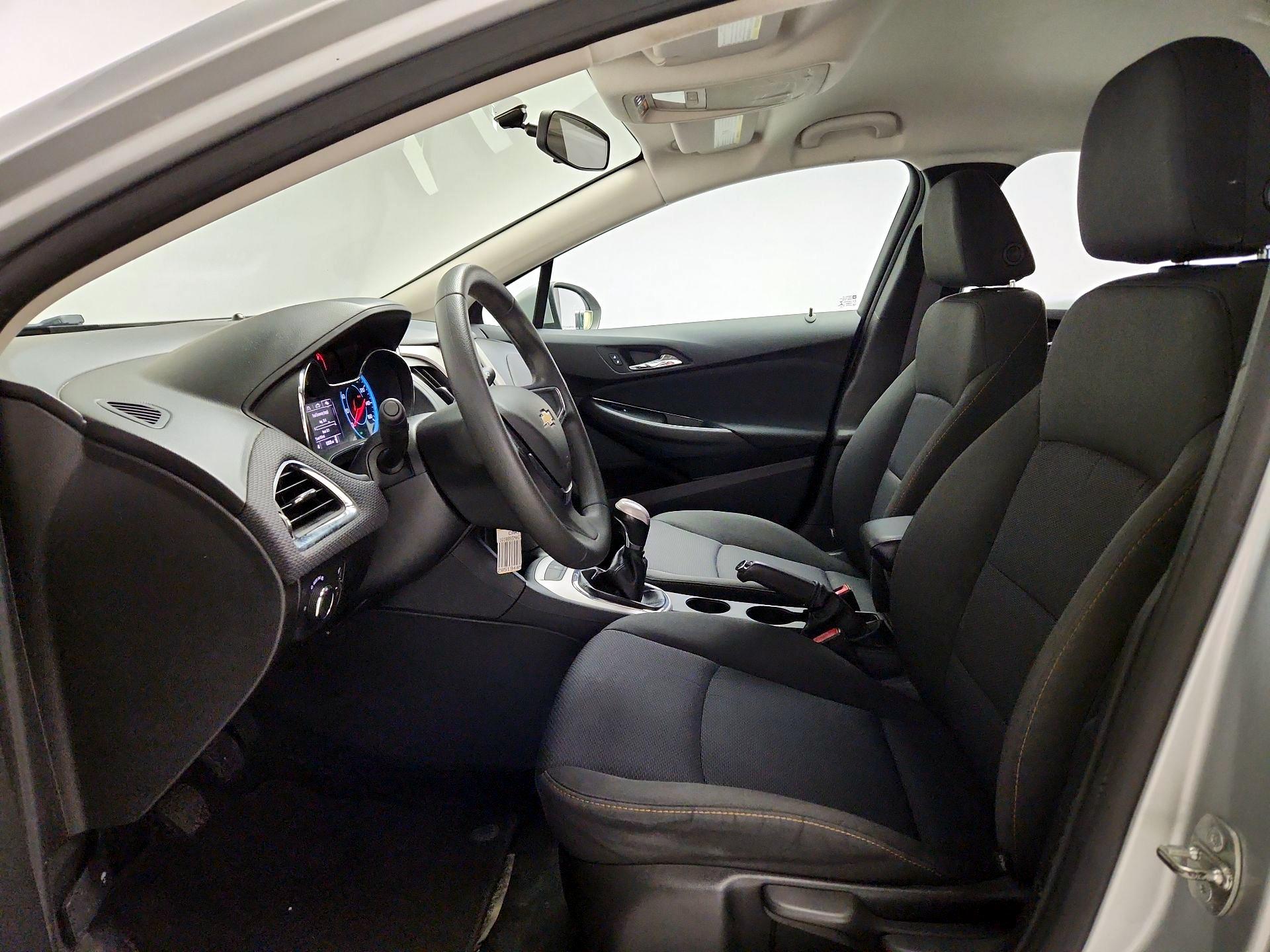Thumbnail: 2016 Chevrolet Cruze - 11