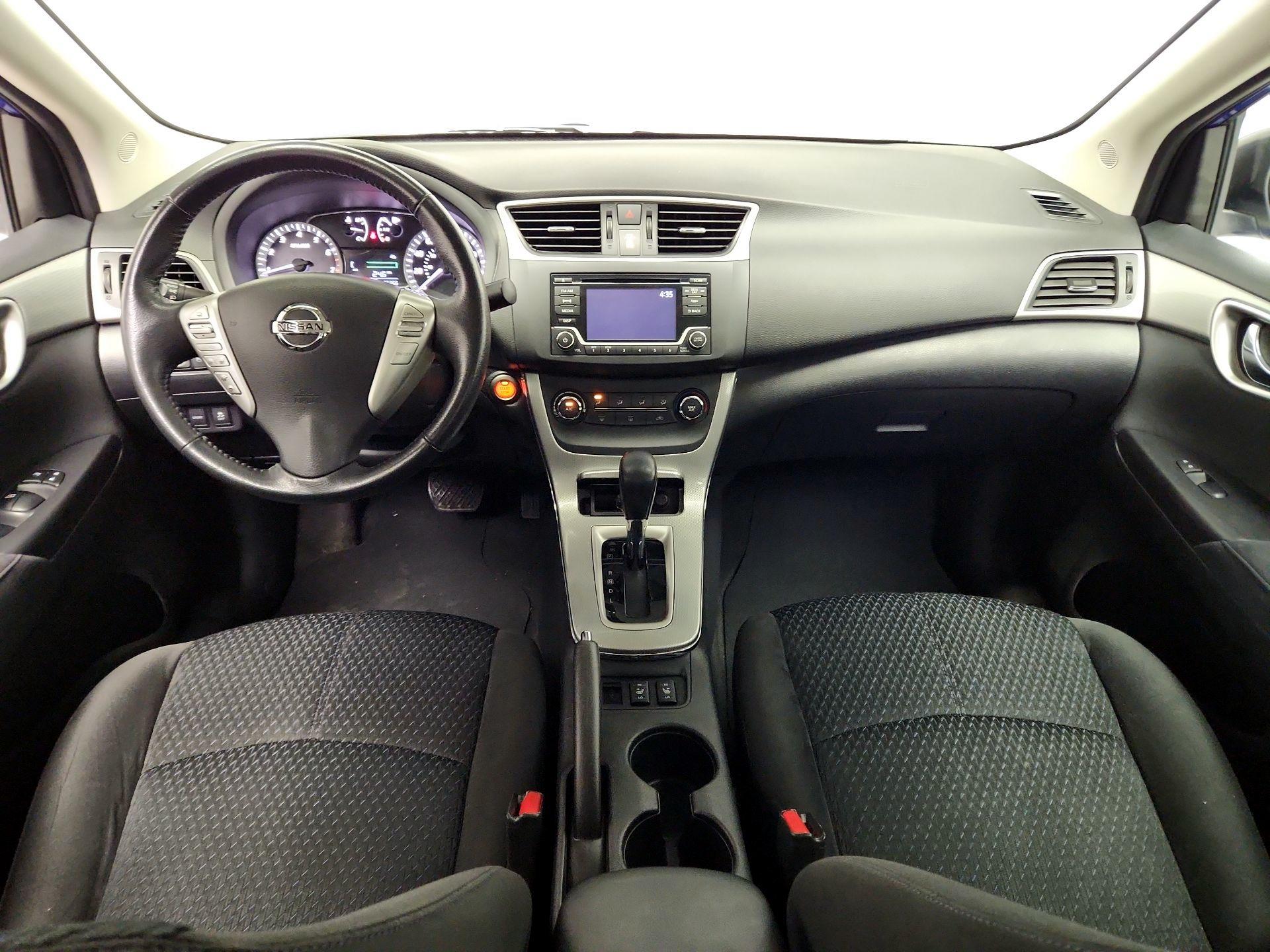 Thumbnail: 2015 Nissan Sentra - 9