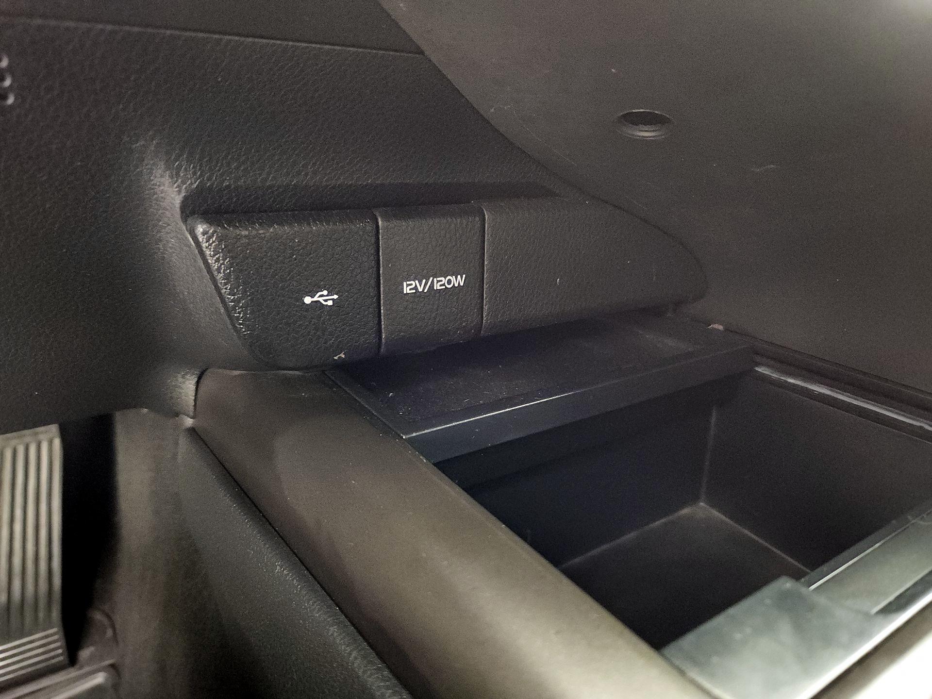 Thumbnail: 2021 Toyota Camry - 18