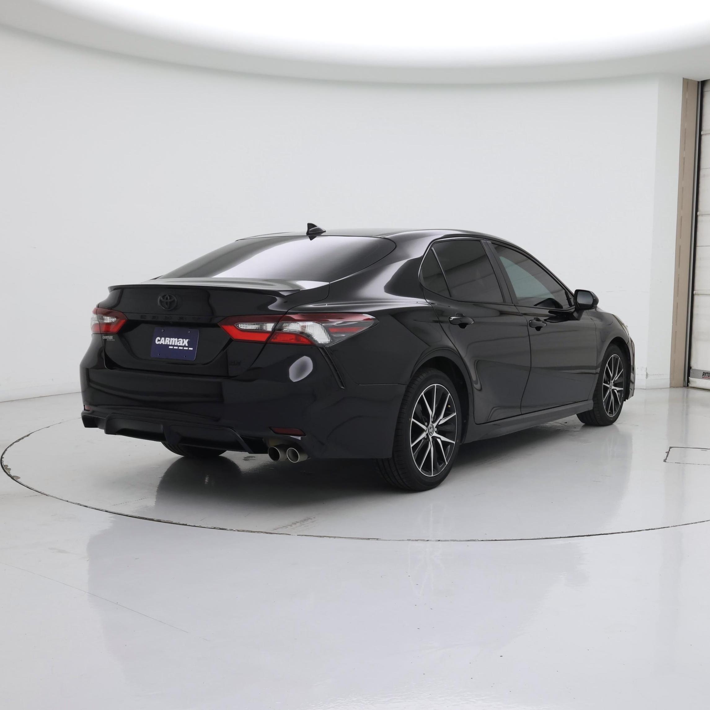 Thumbnail: 2021 Toyota Camry - 8