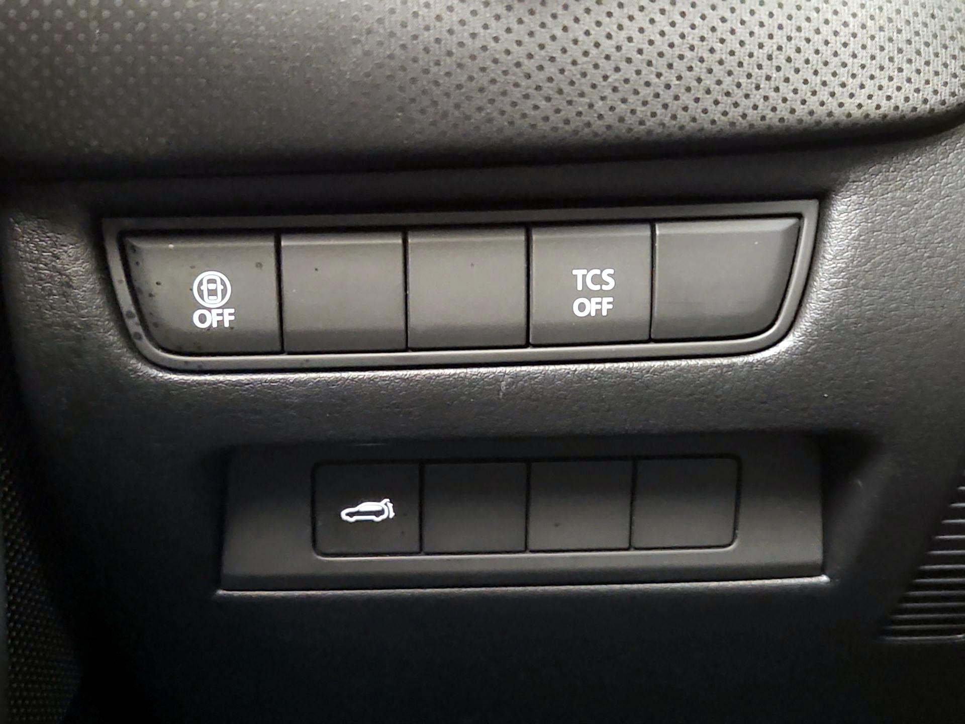 Thumbnail: 2025 Mazda CX-50 - 13