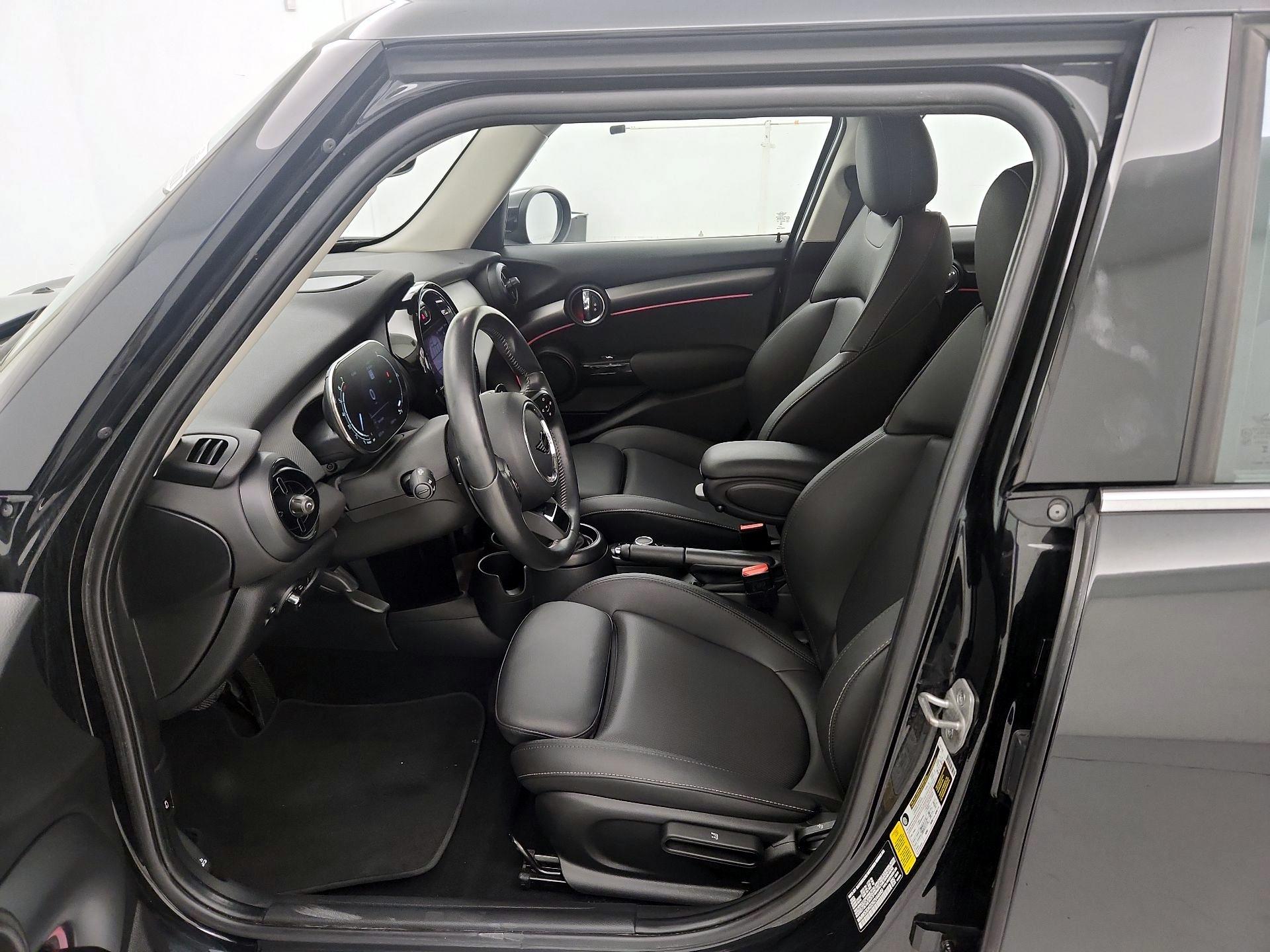 Thumbnail: 2024 MINI Cooper Hardtop - 11