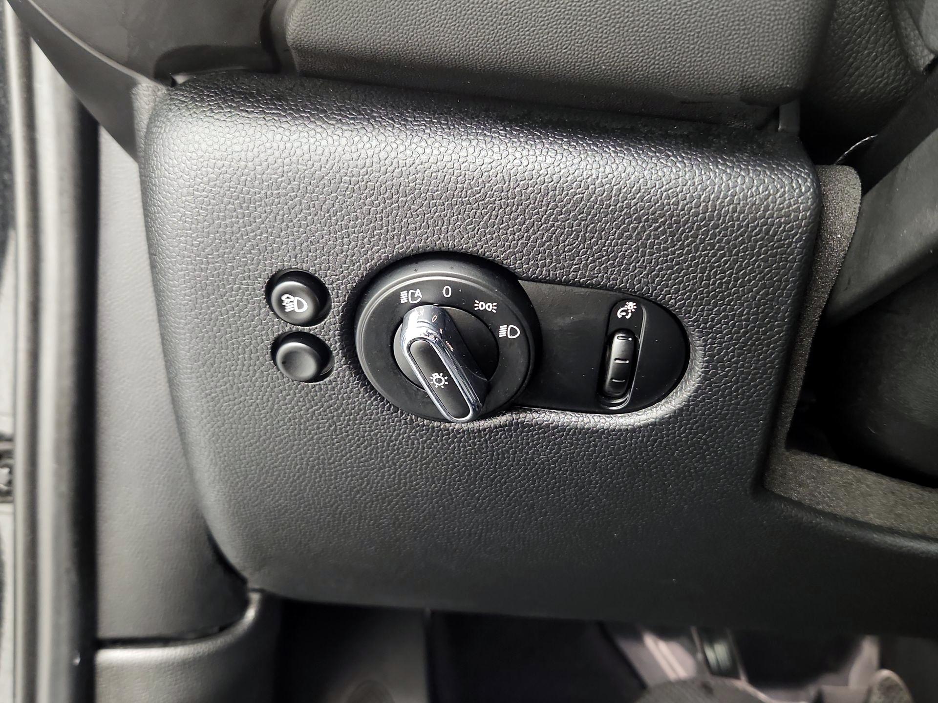 Thumbnail: 2024 MINI Cooper Hardtop - 13