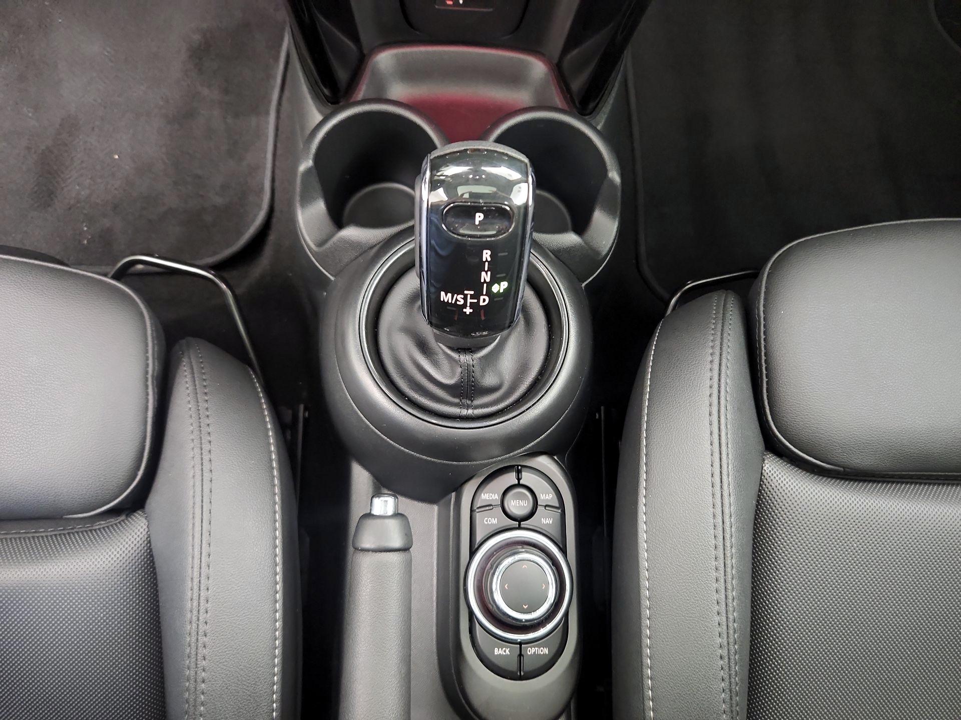 Thumbnail: 2024 MINI Cooper Hardtop - 18