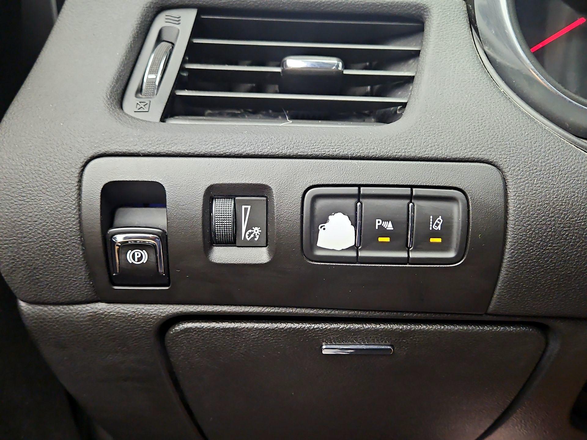 Thumbnail: 2016 Chevrolet Impala - 13