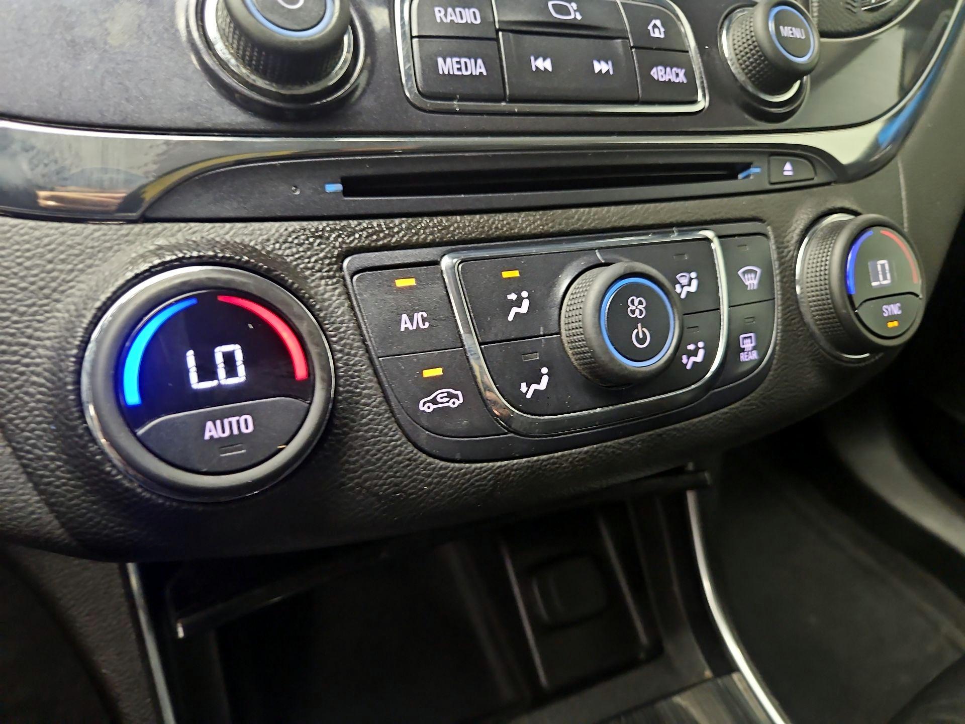 Thumbnail: 2016 Chevrolet Impala - 16