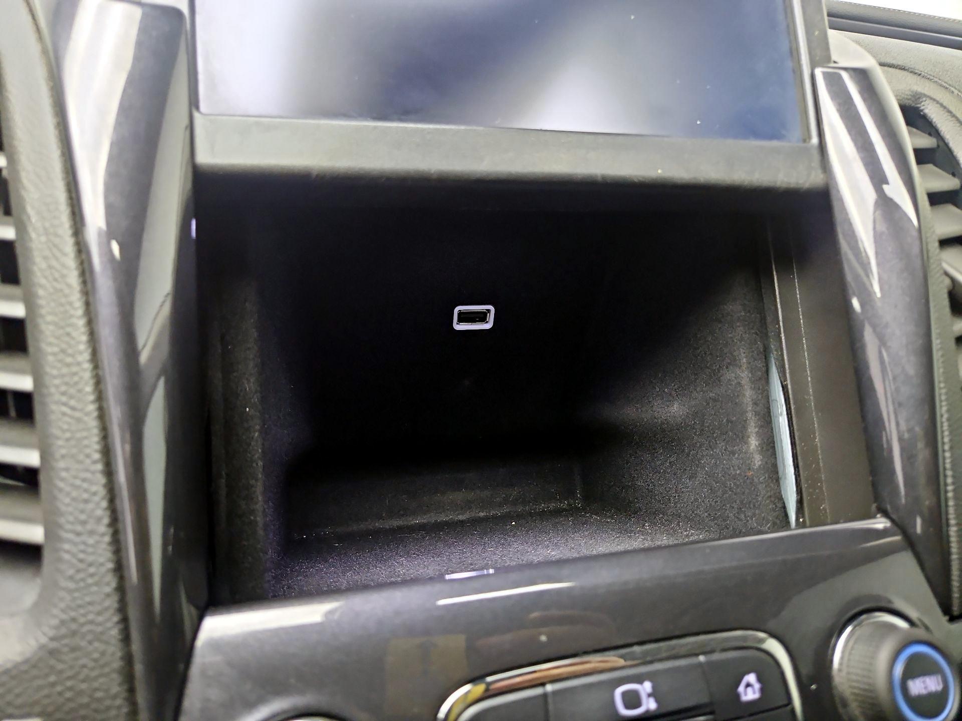 Thumbnail: 2016 Chevrolet Impala - 18