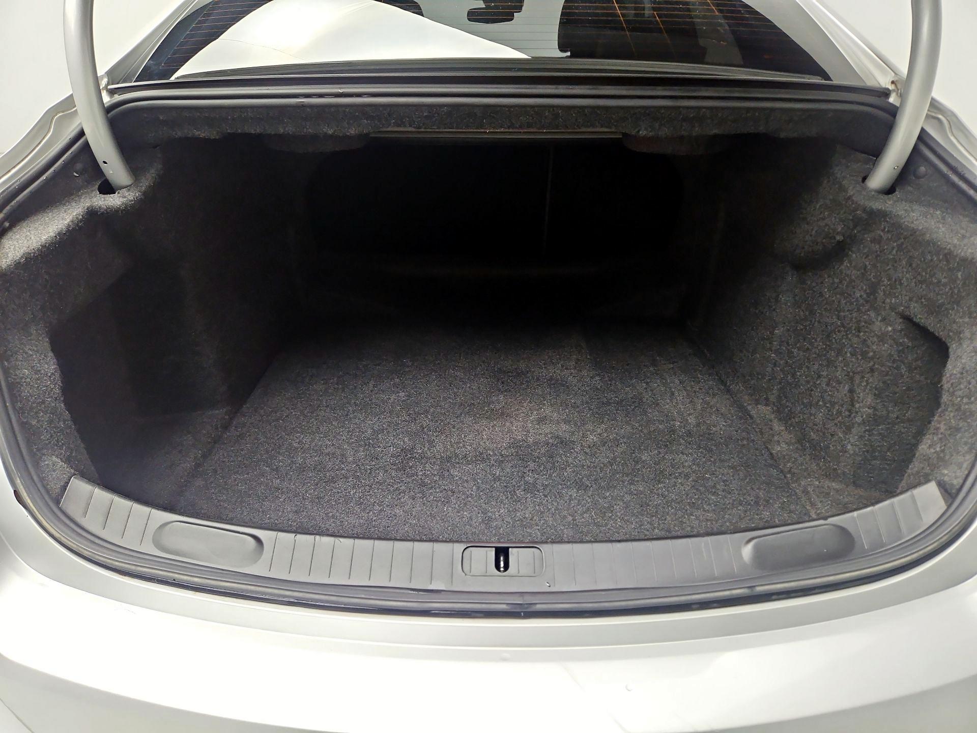 Thumbnail: 2016 Chevrolet Impala - 20