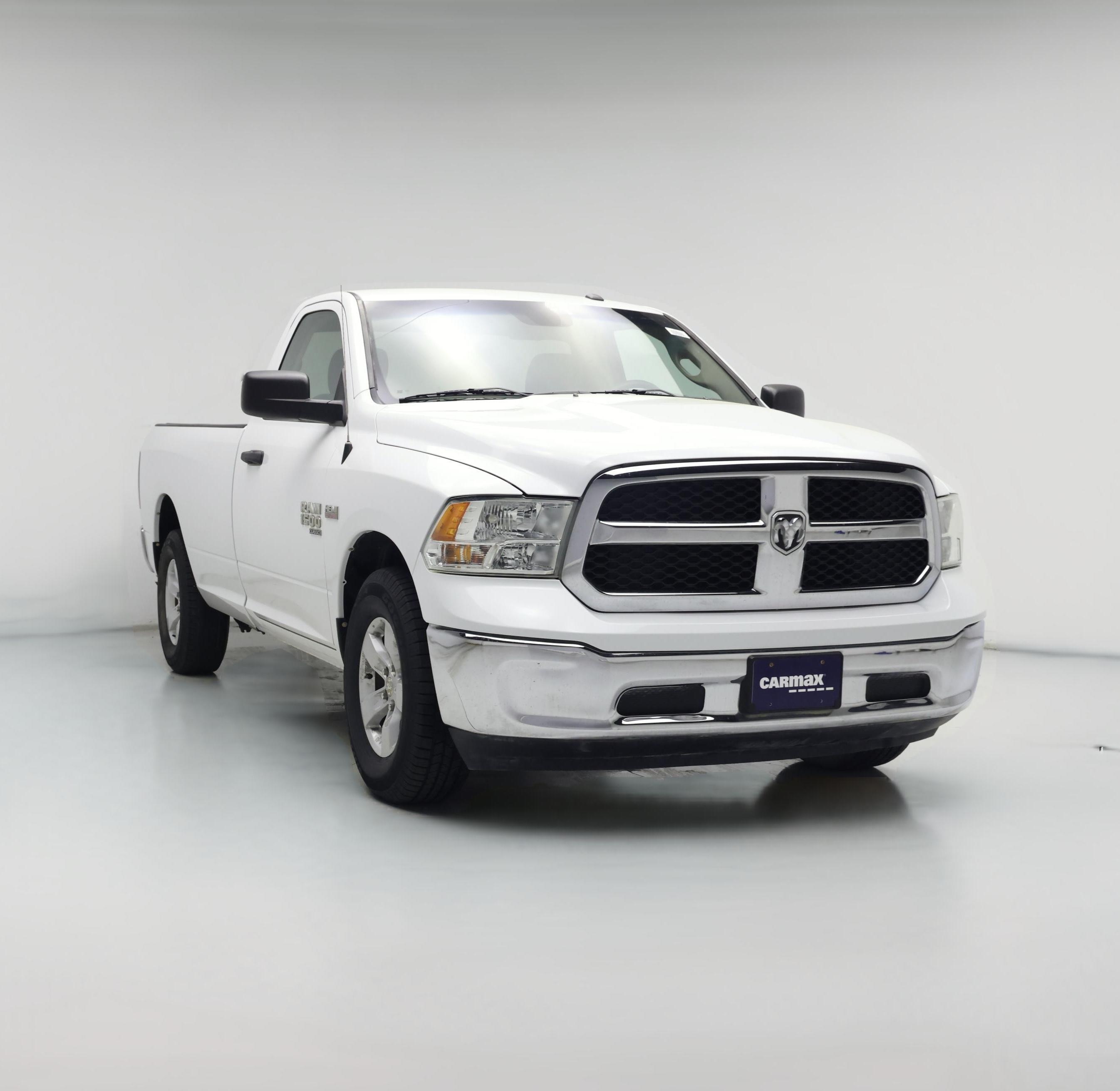 Thumbnail: 2020 RAM 1500 Classic - 1