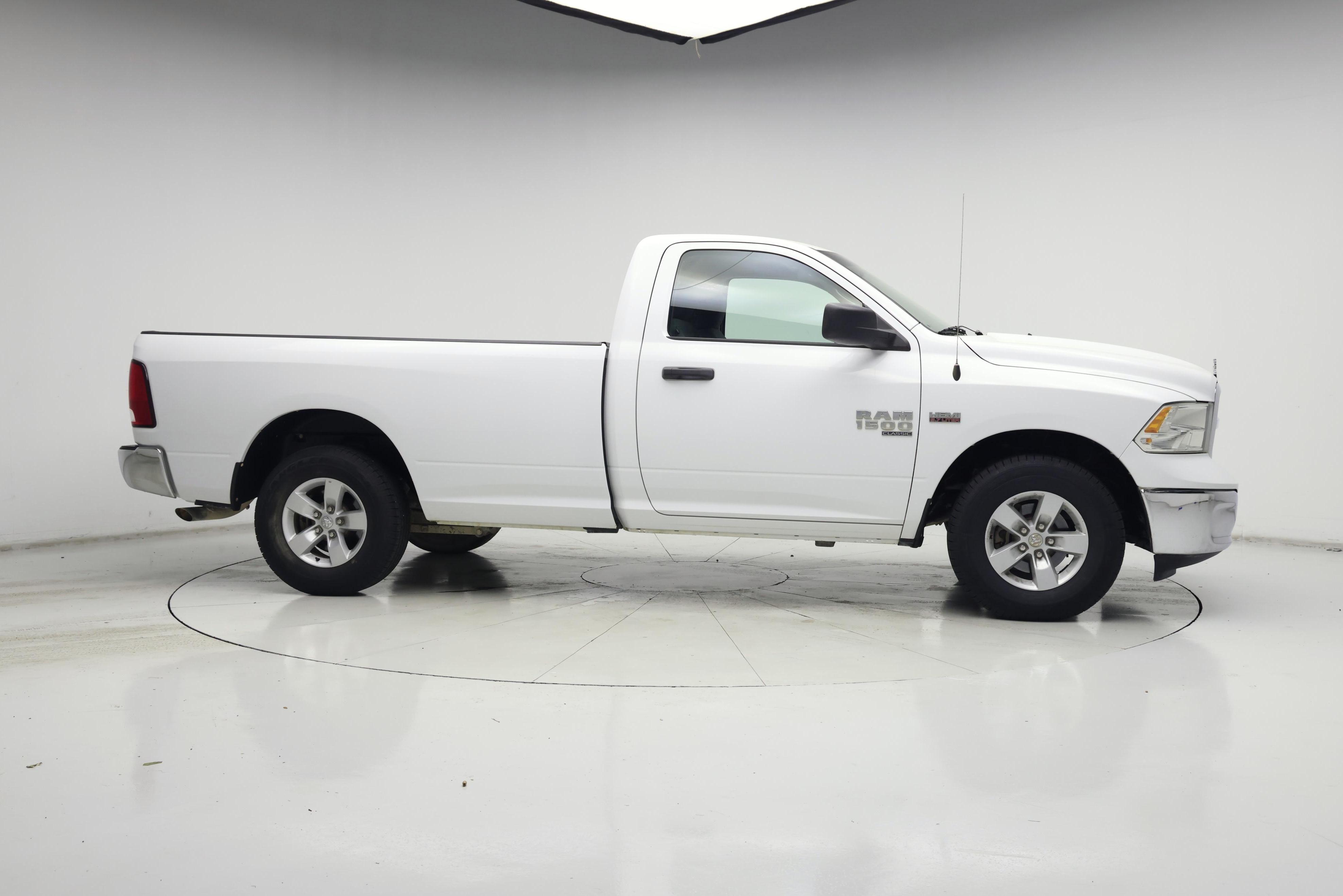 Thumbnail: 2020 RAM 1500 Classic - 7