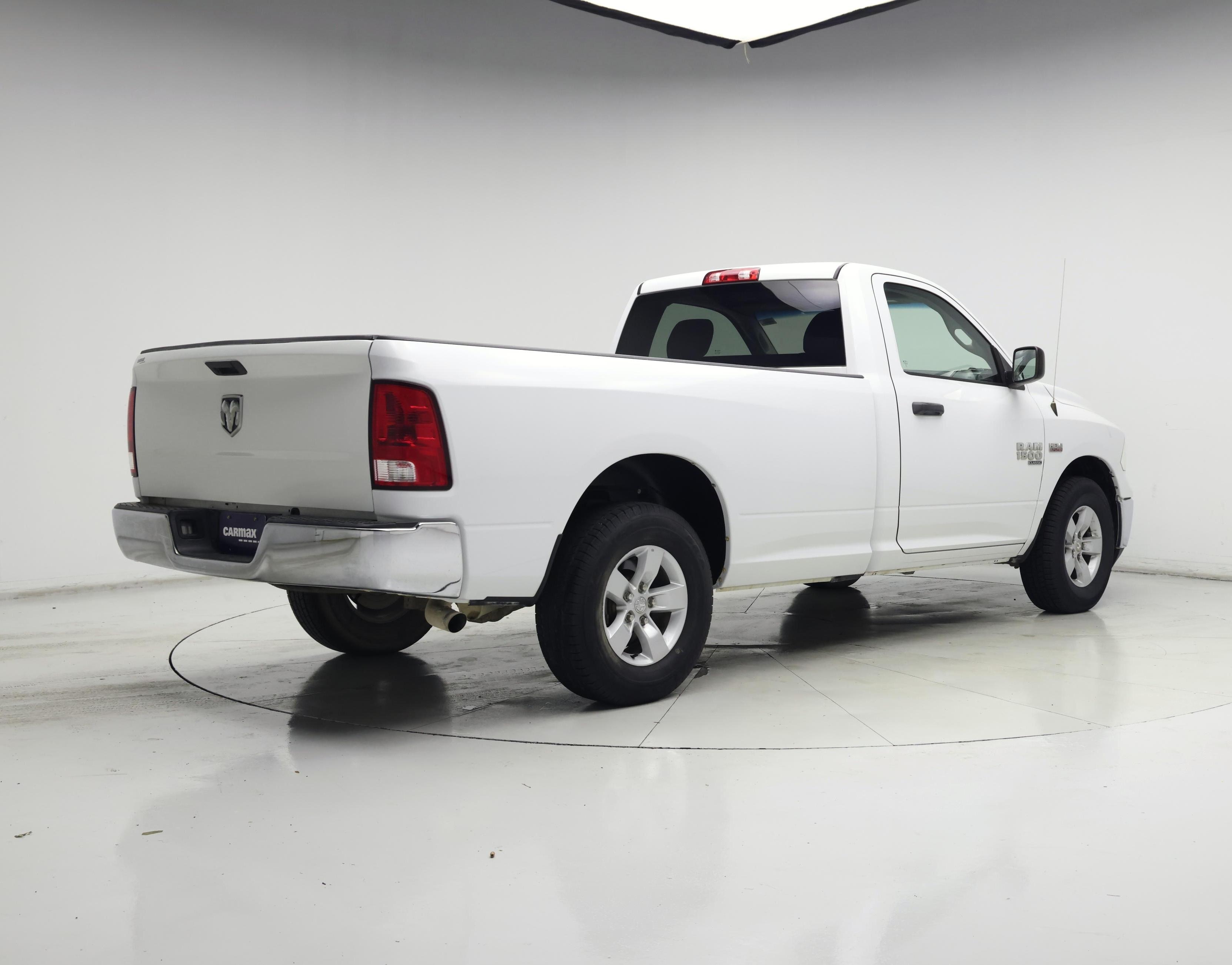 Thumbnail: 2020 RAM 1500 Classic - 8