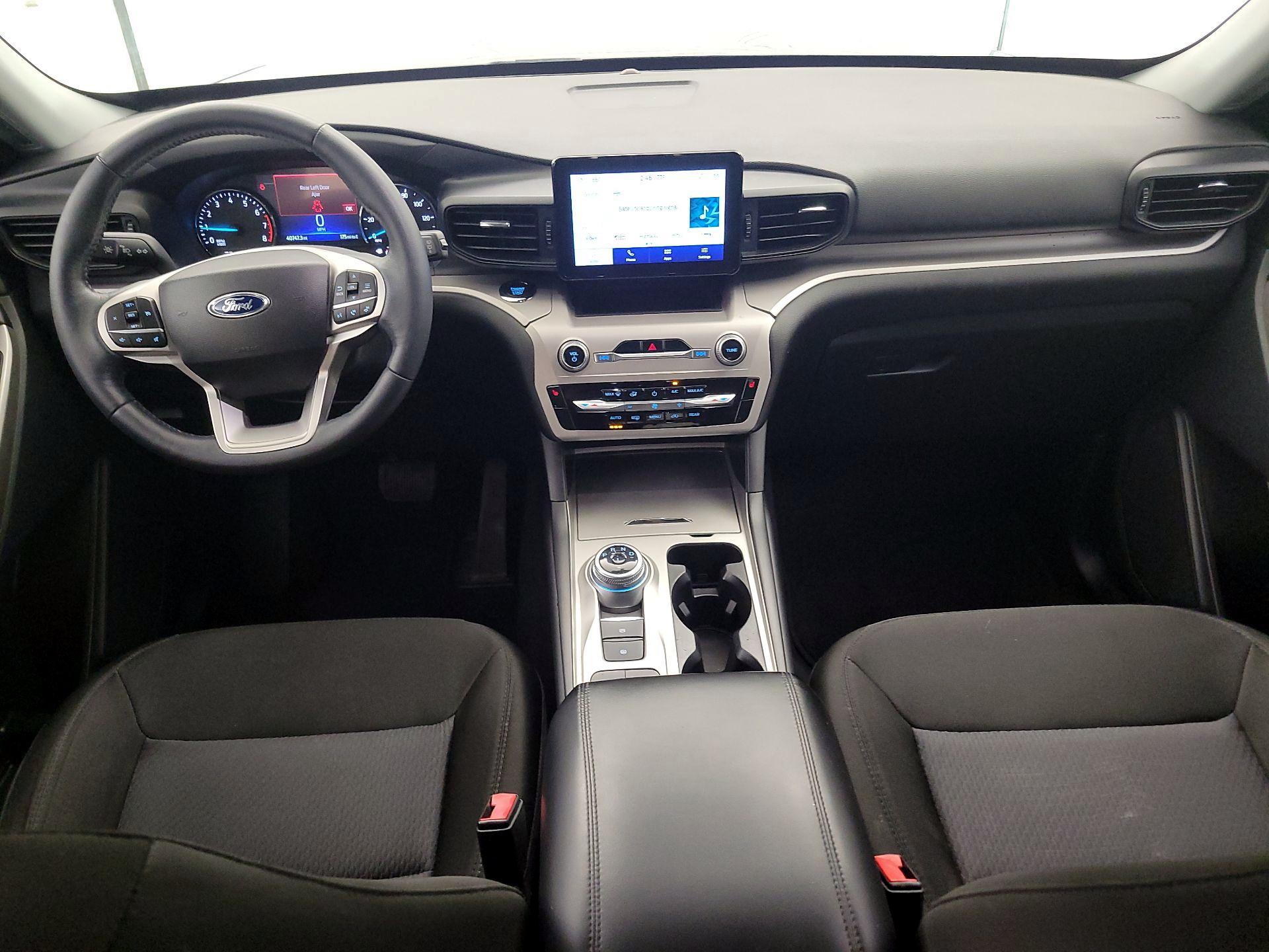 Thumbnail: 2022 Ford Explorer - 9