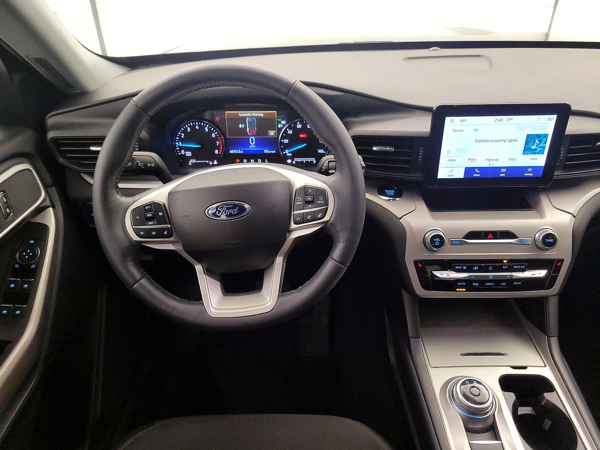 Thumbnail: 2022 Ford Explorer - 10