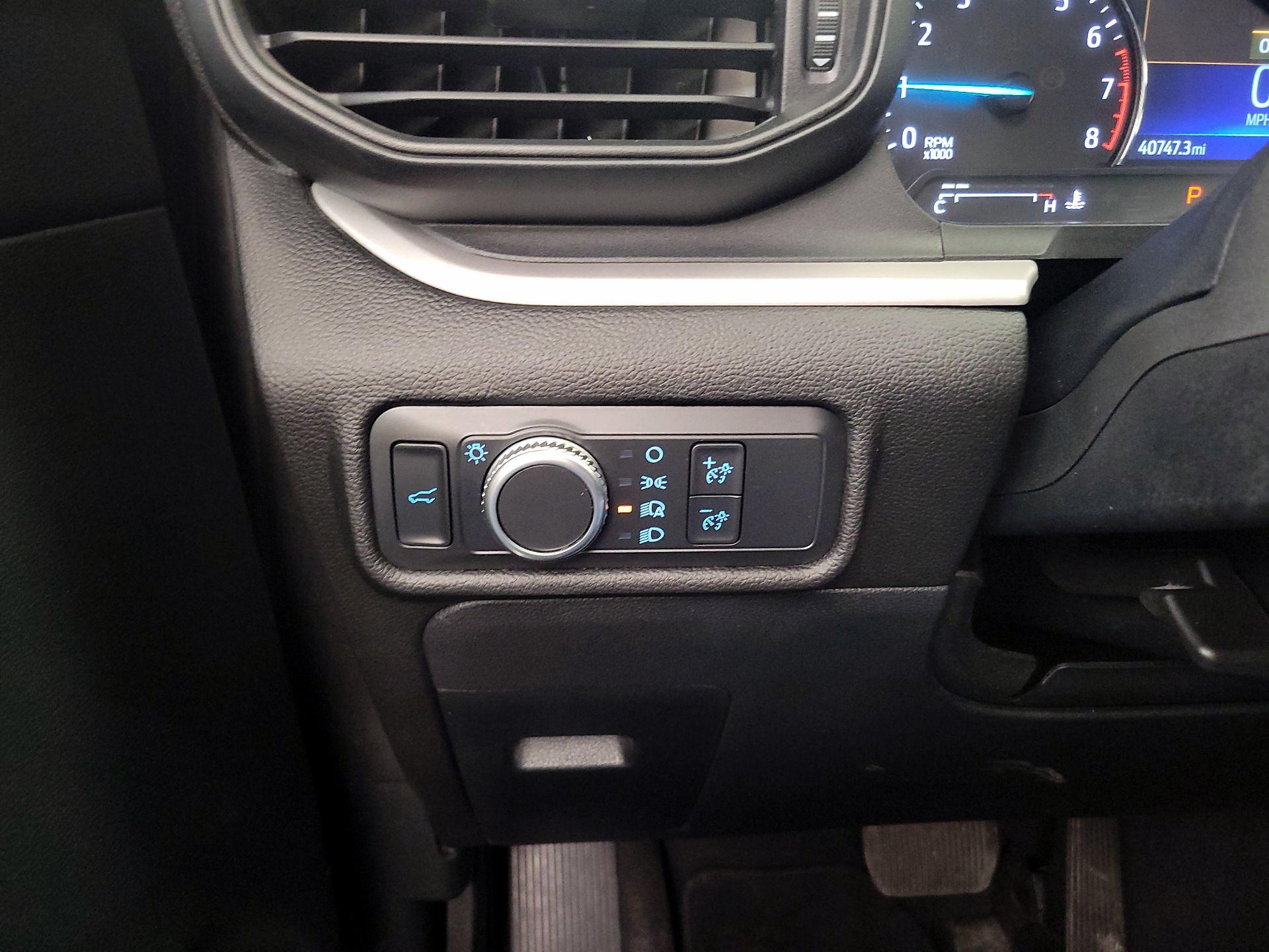 Thumbnail: 2022 Ford Explorer - 13